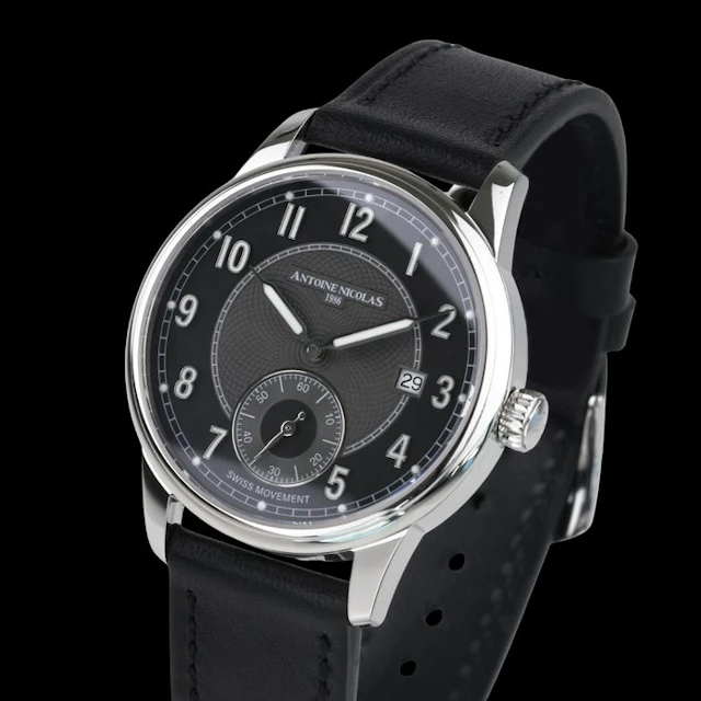 Antoine Nicolas 1986 - Londra "Swiss automatic movement"...
