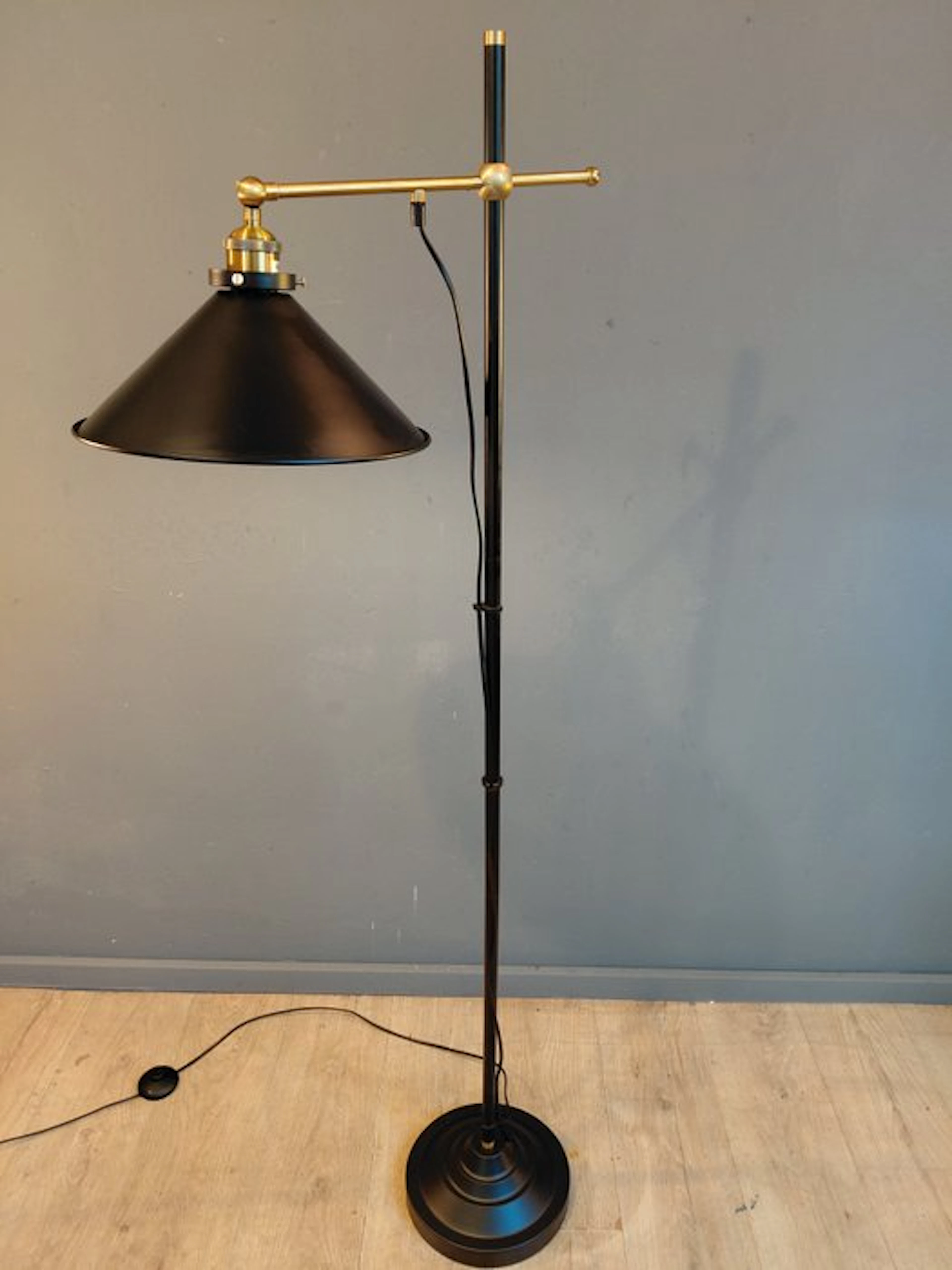 Floor lamp - Brass, Metal - Height adjustable