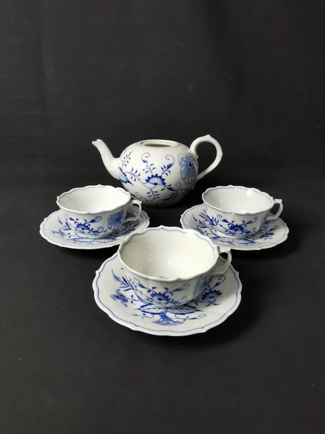 Meissen - Cipolla blu - Tazze da tè con piattini e Teiera...