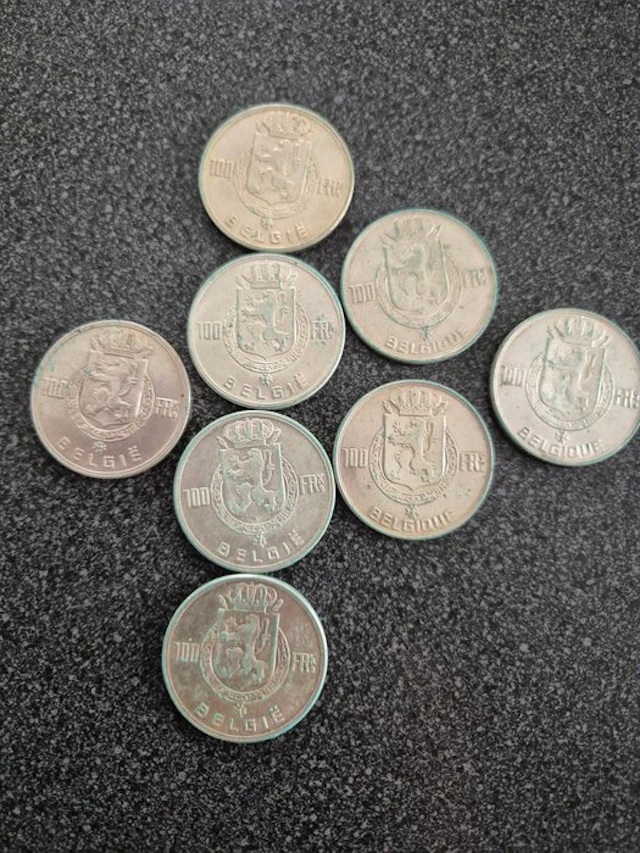 Belgium. Lot de 8 pieces de 100 francs belges (No reserve price)