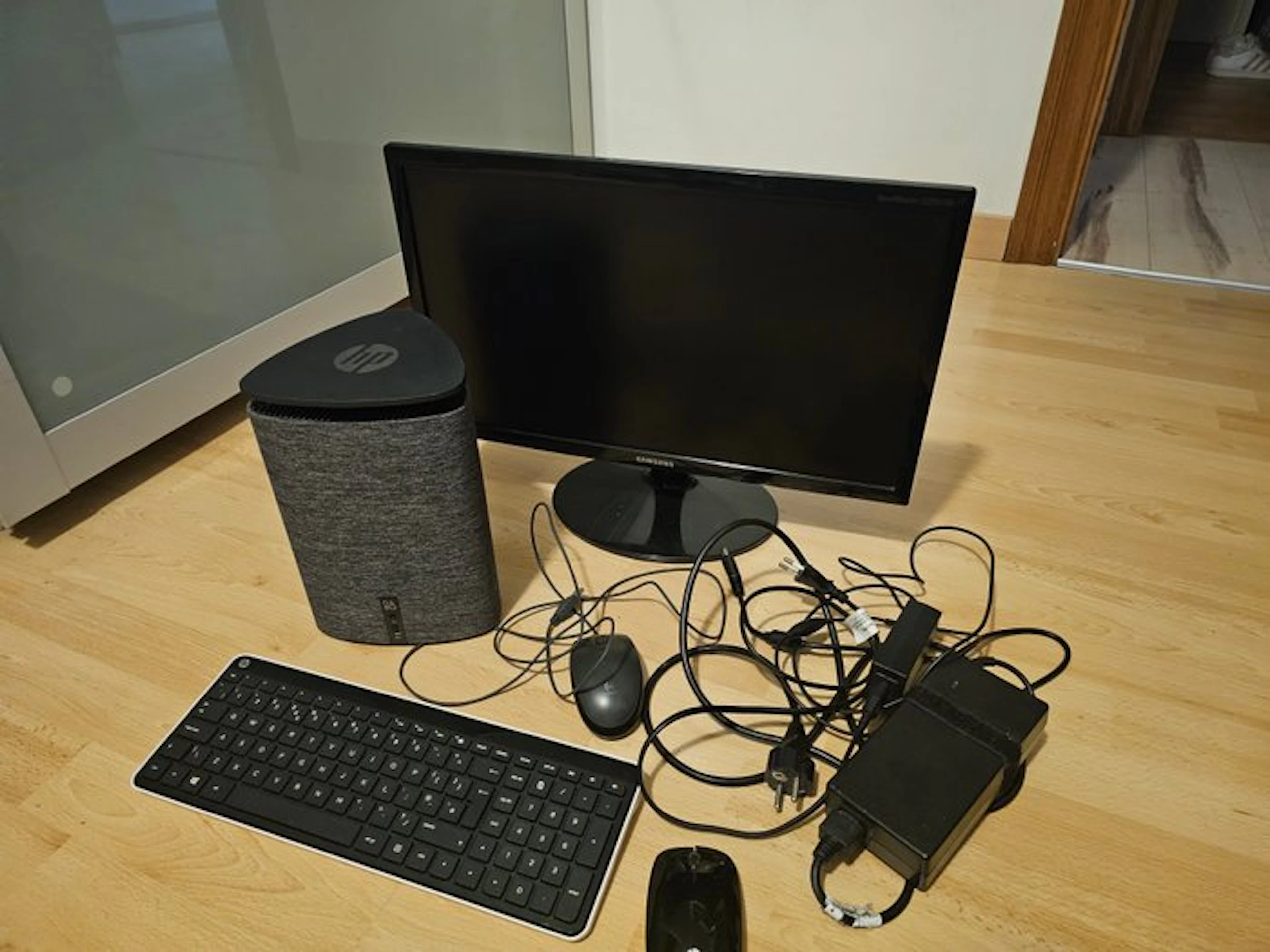 HP Pavilion Wave 600-a005ns | i5-6400T | 8GB RAM | 1TB...