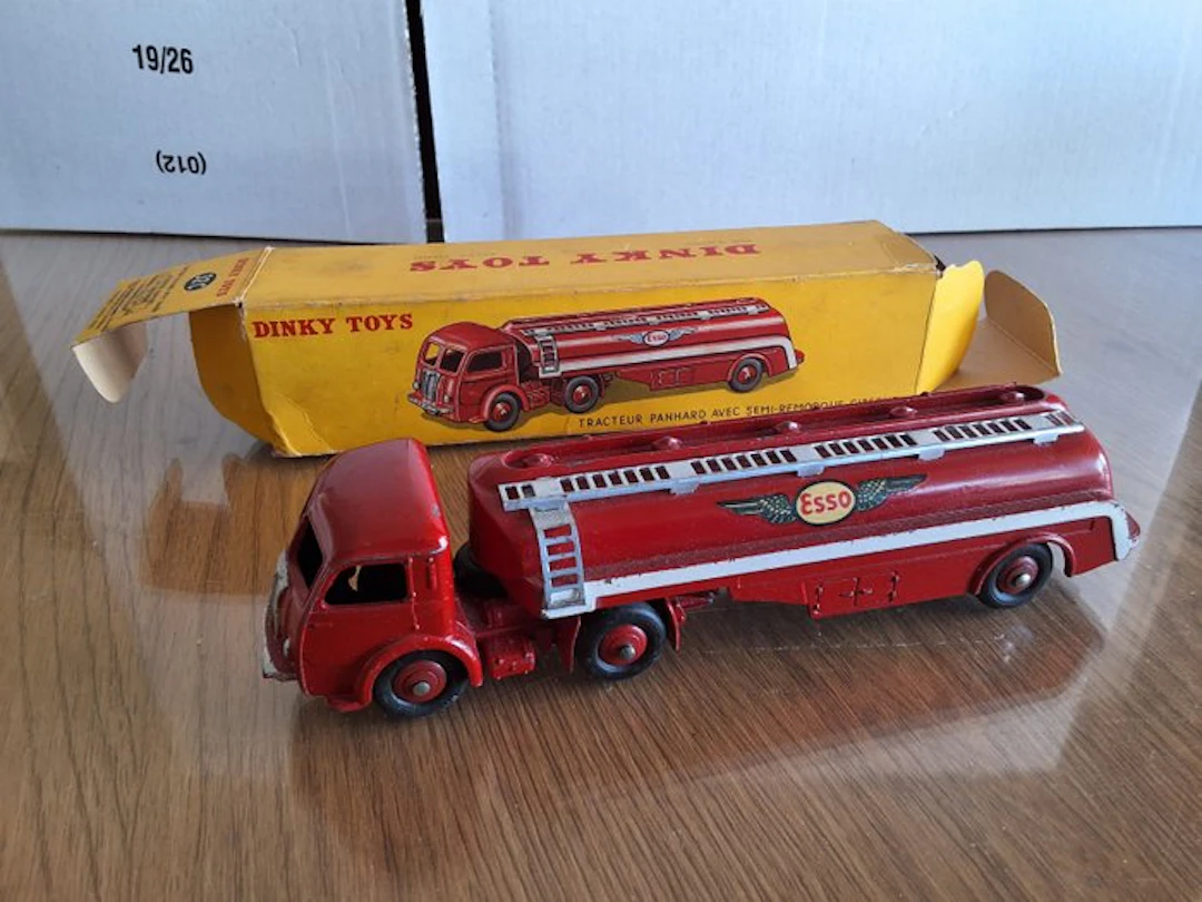 Dinky Toys 1:43 - Model truck - Panhard tankwagen Dinky 32C - in original box