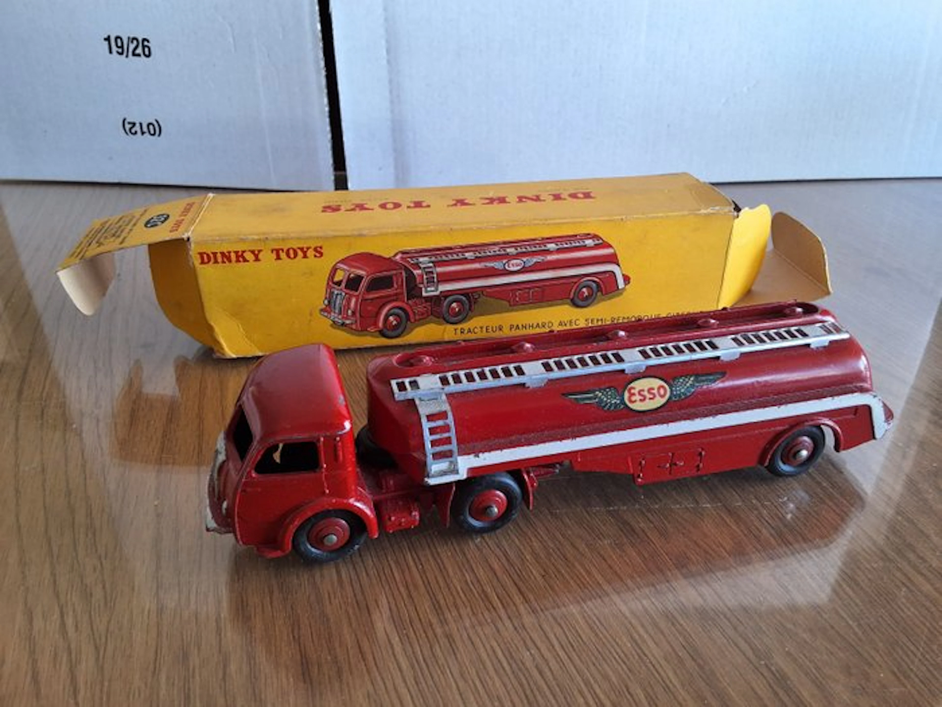 Dinky Toys 1:43 - Model truck - Panhard tankwagen Dinky 32C - in original box