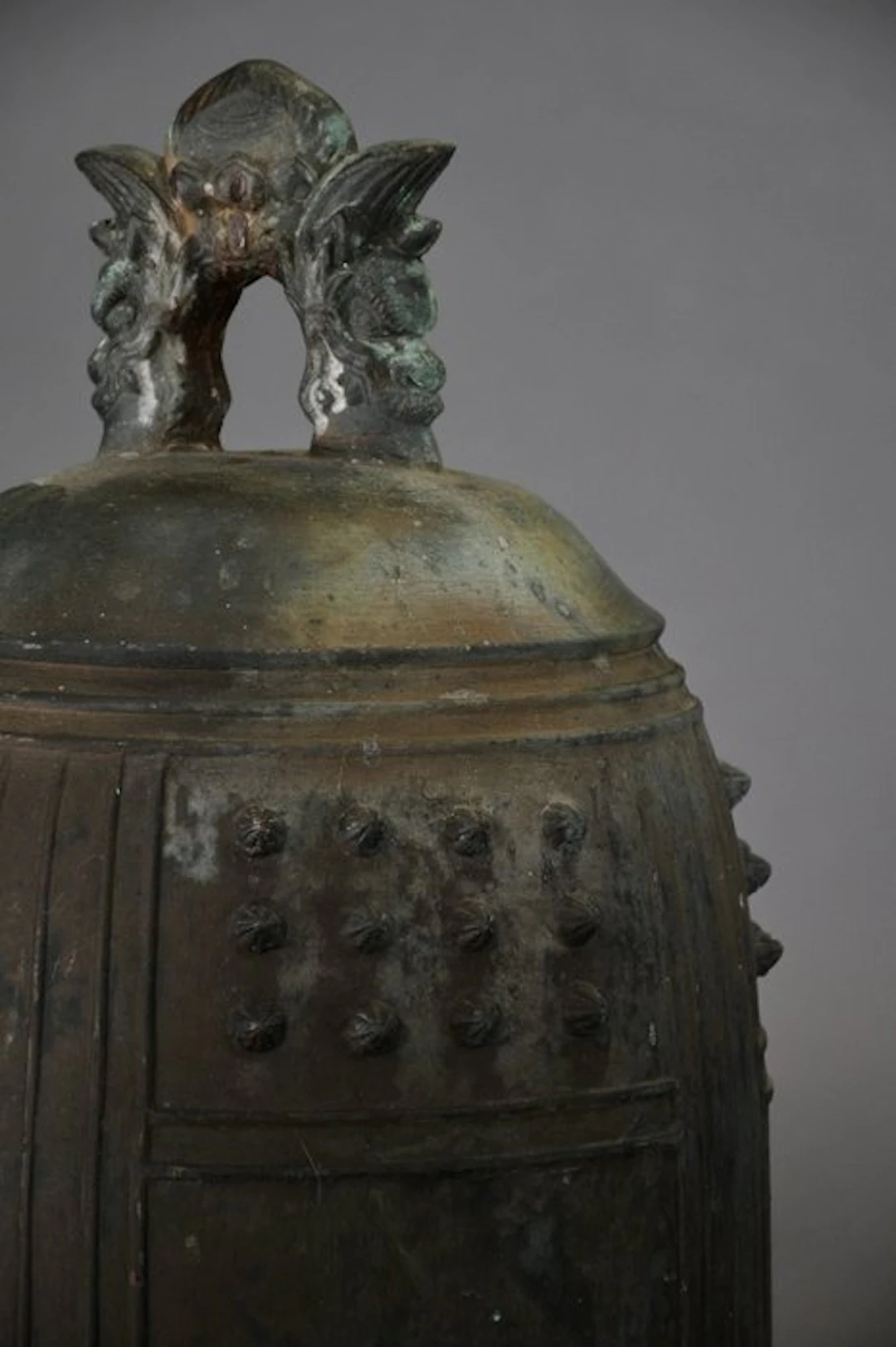 Bell shrine - Bronze, A Japanese bronze bonshō temple bell - 1850-1900