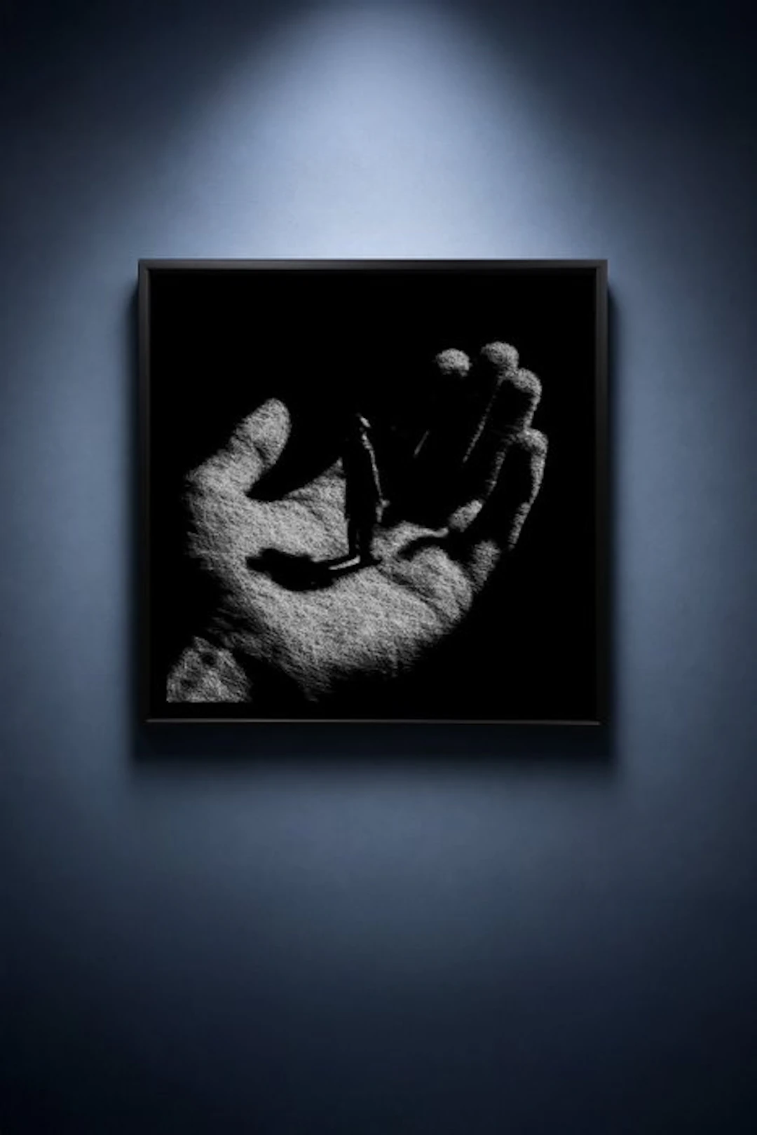 Tijs Dragtsma (1992) - Cradled in a Giant's Palm