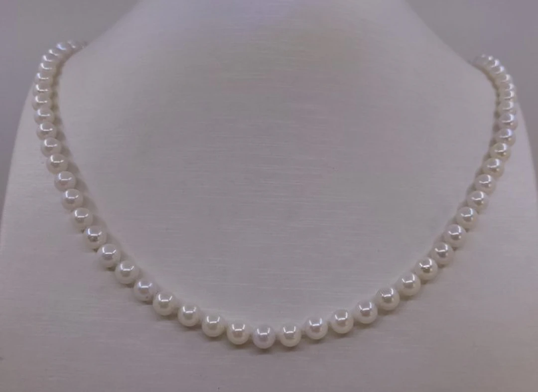 No reserve price - Necklace 5.5x6mm Akoya pearls