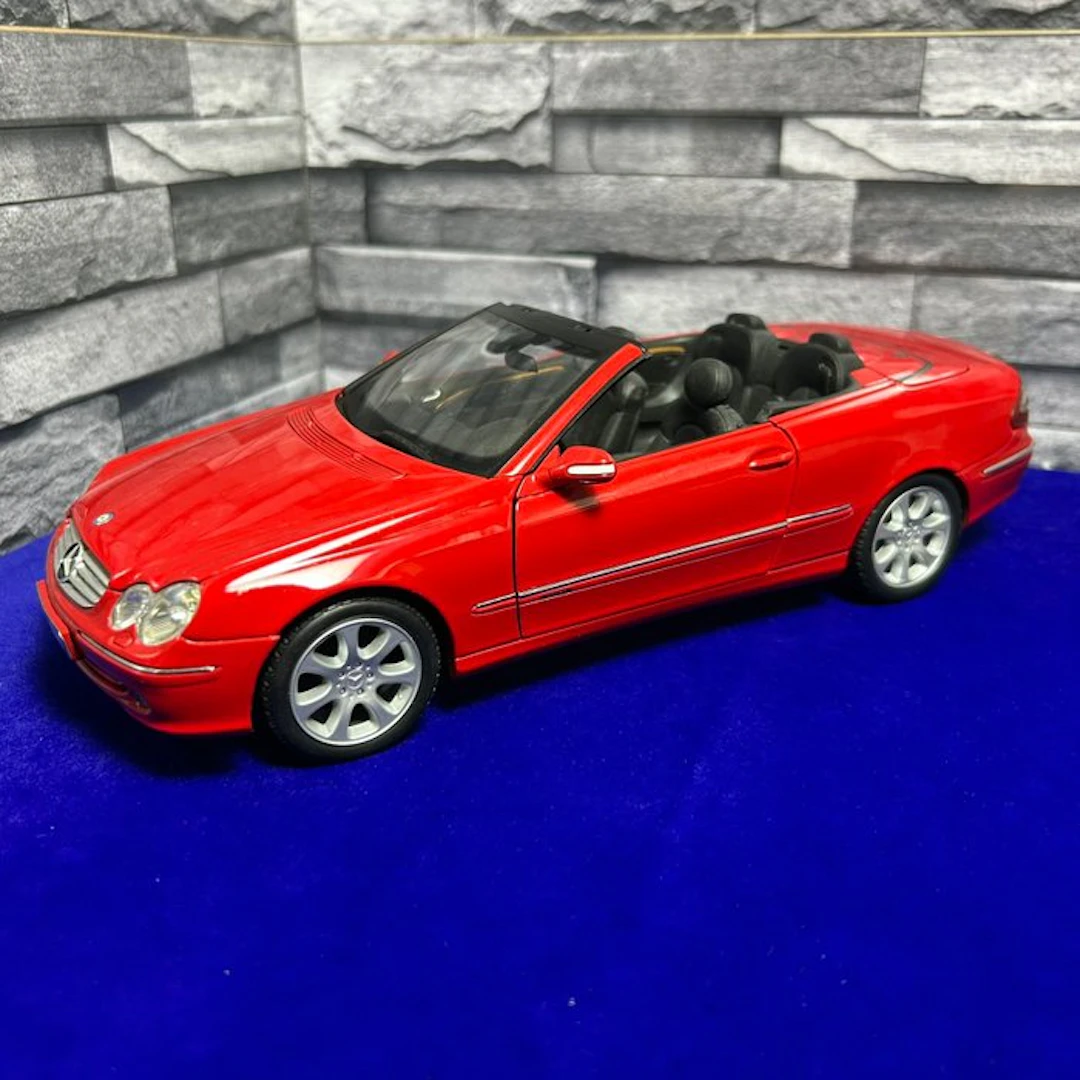 Kyosho 1:18 - Model car - Mercedes-Benz CLK Cabriolet - Excellent condition