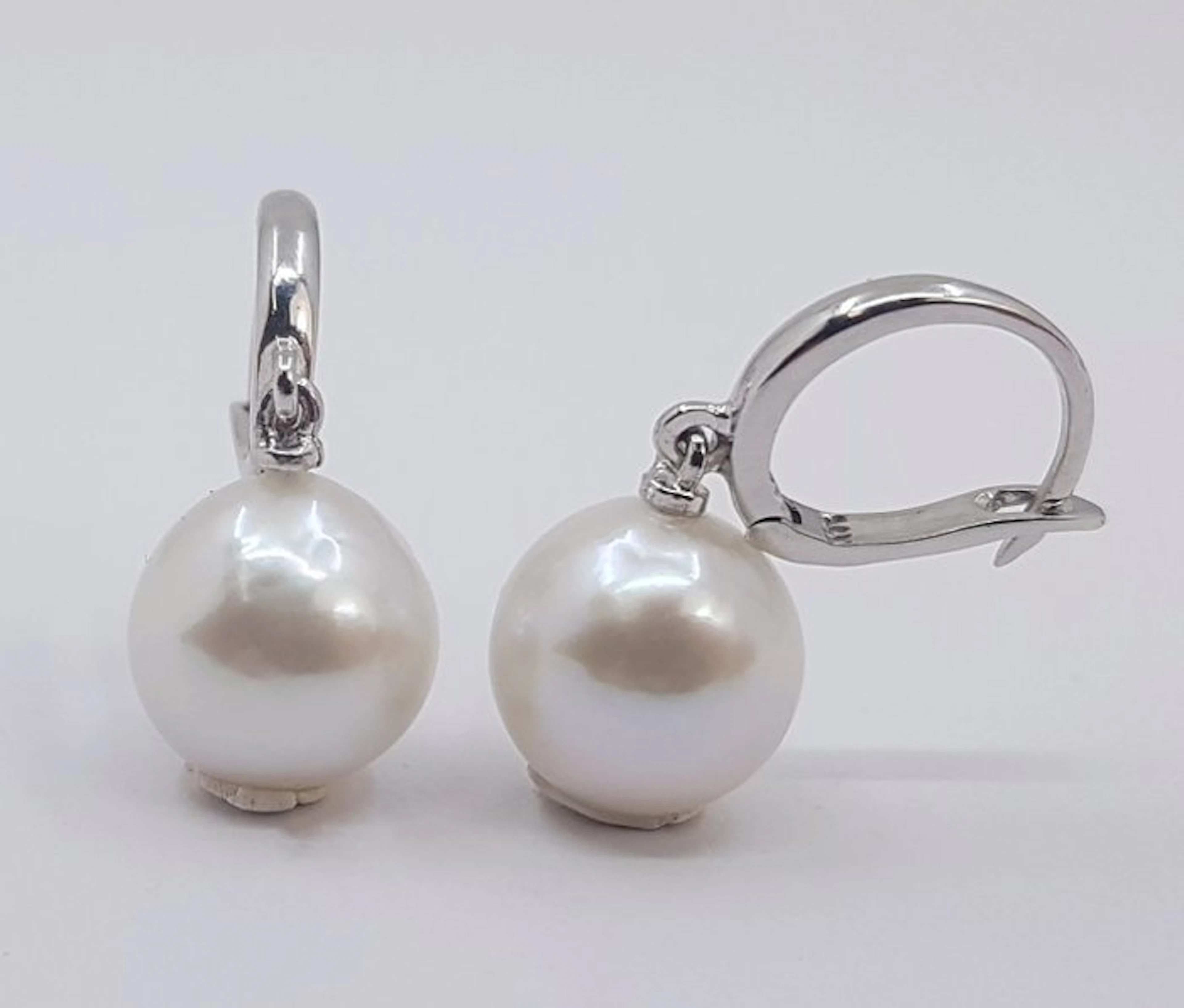 Earrings - 14 kt. White gold - 10x11mm Edison Pearls