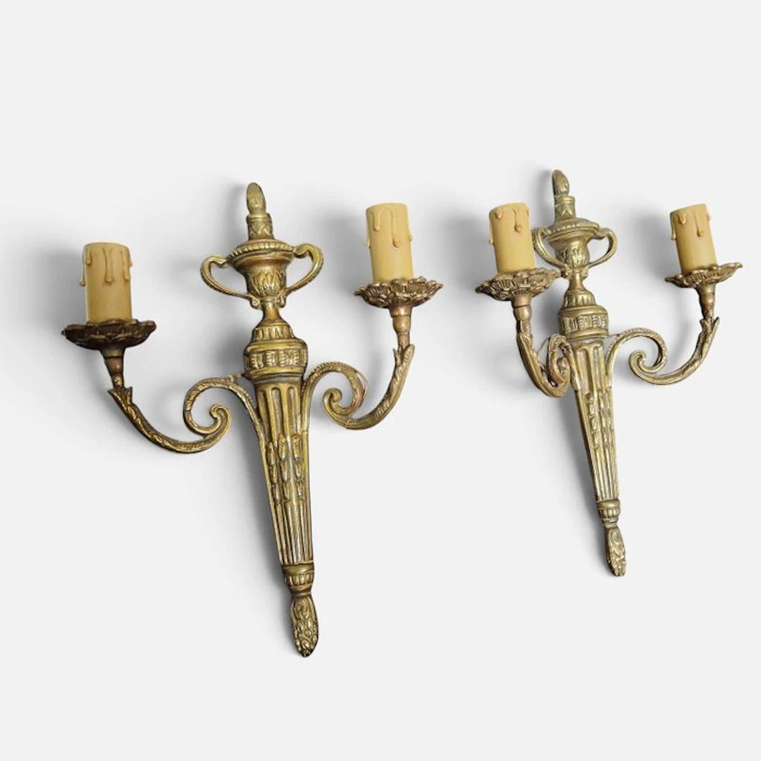 Paire d'appliques murales anciennes de style Louis XVI en...