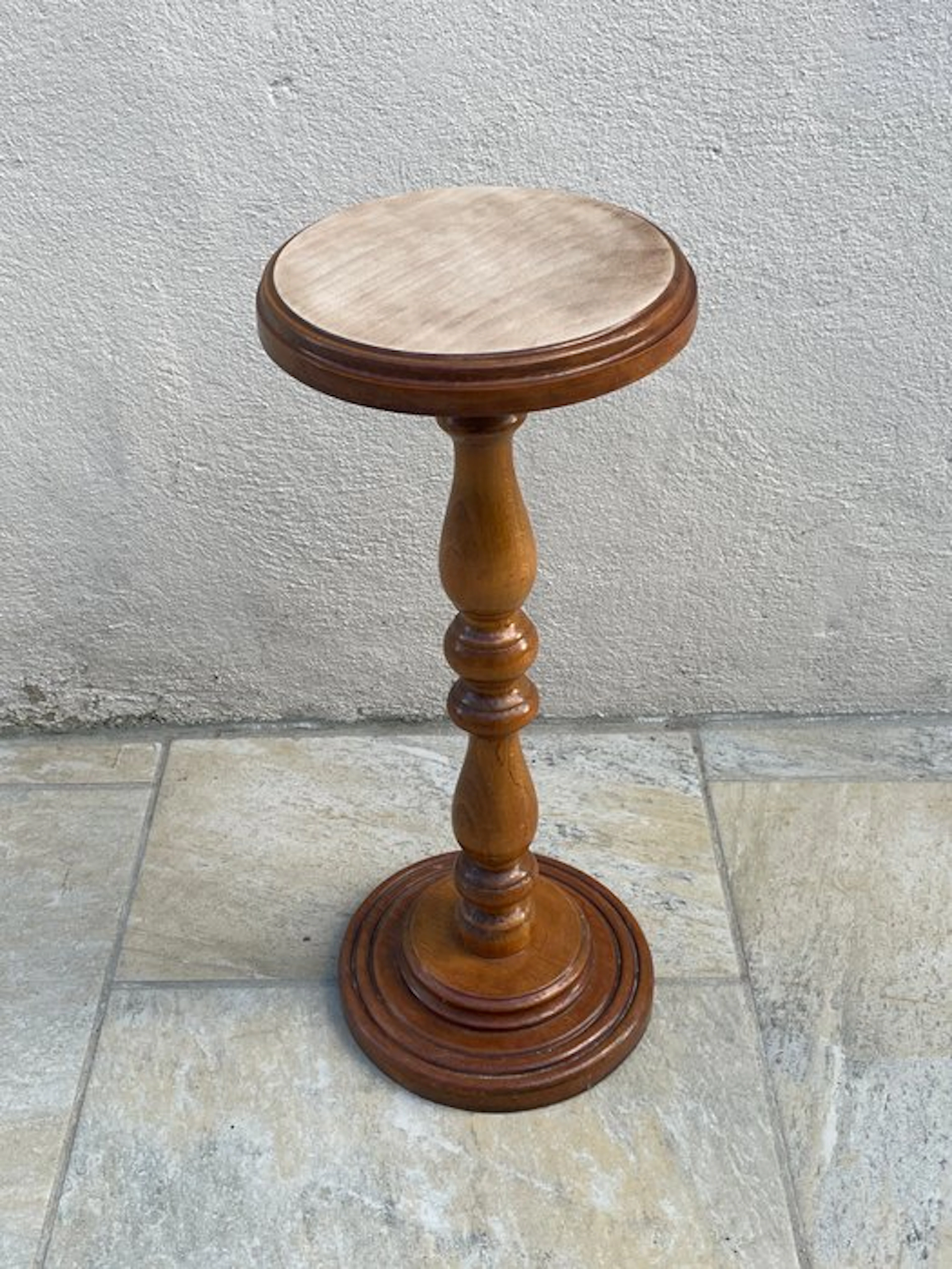 Plant table - Wood