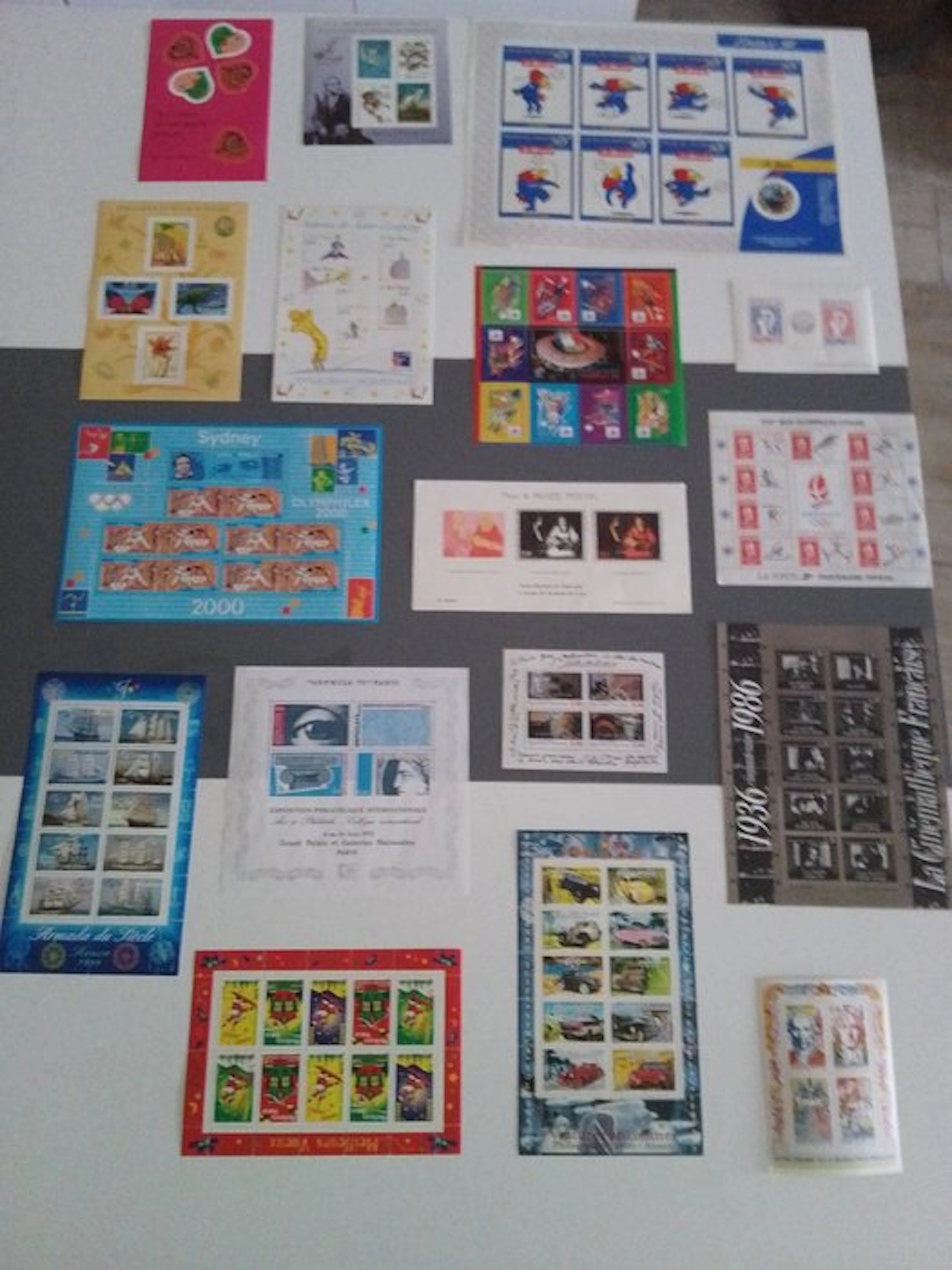 France 1966/2000 - Stamp collection: France MNH stamps in blocks and sheets