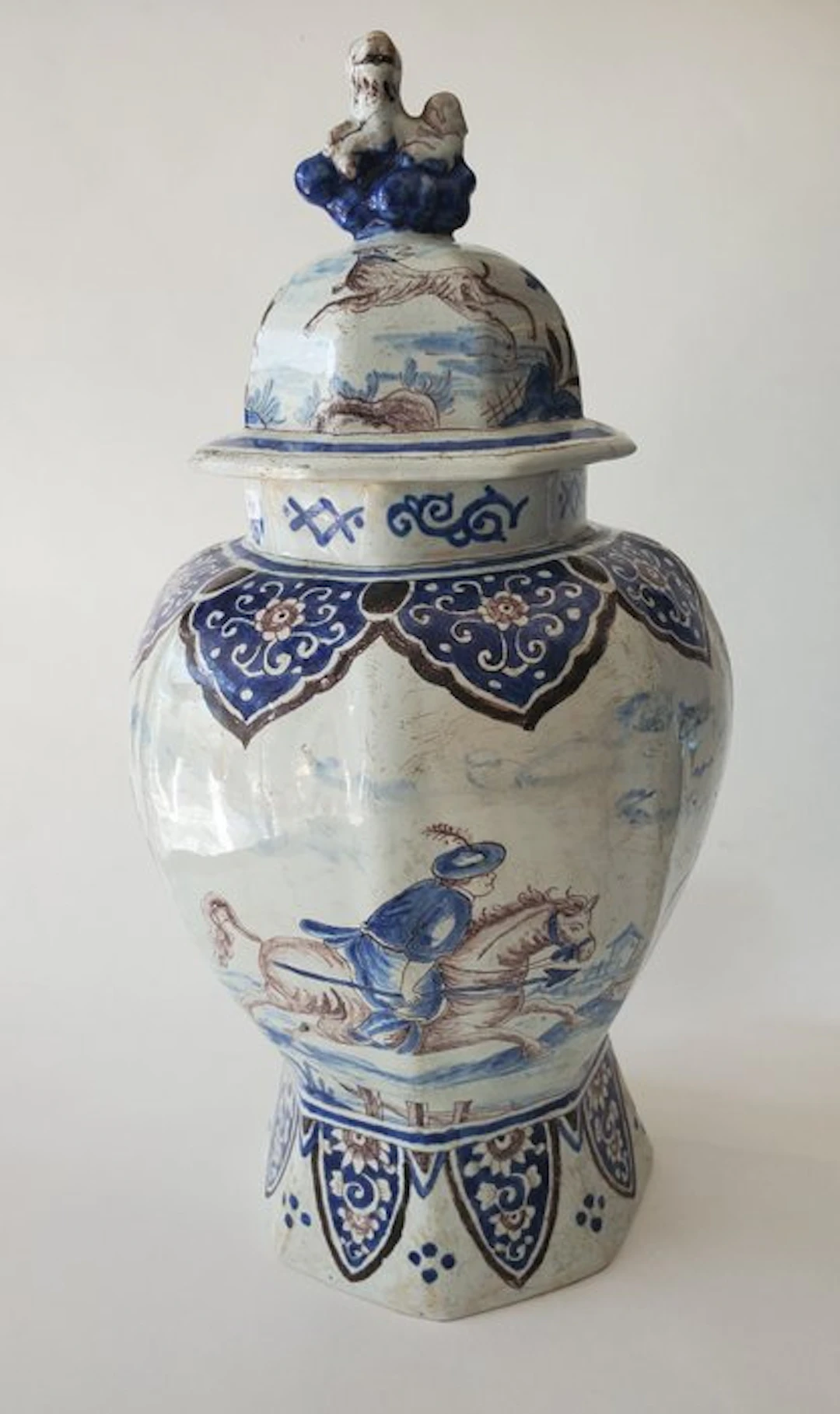 Lidded vase - Earthenware