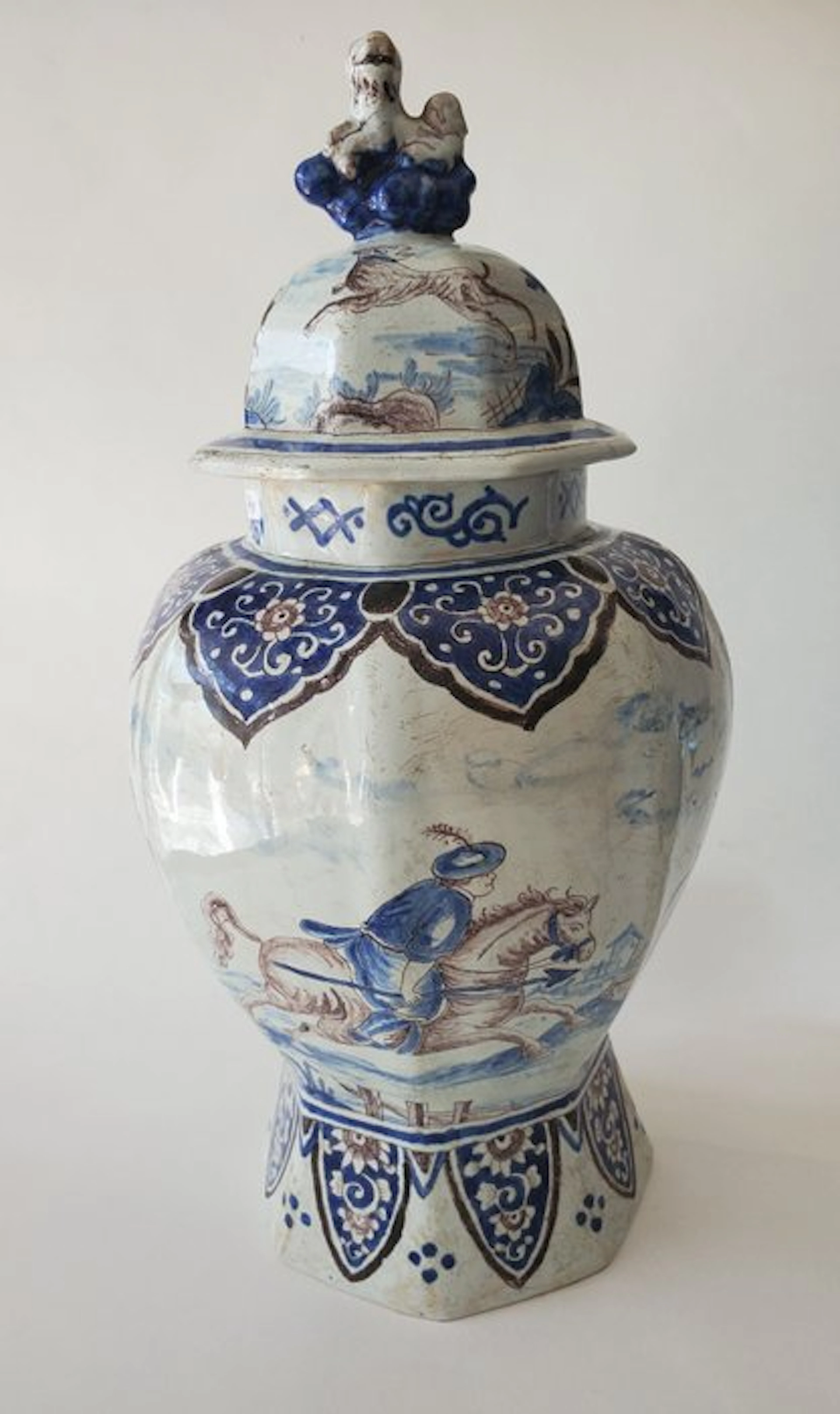 Lidded vase - Earthenware