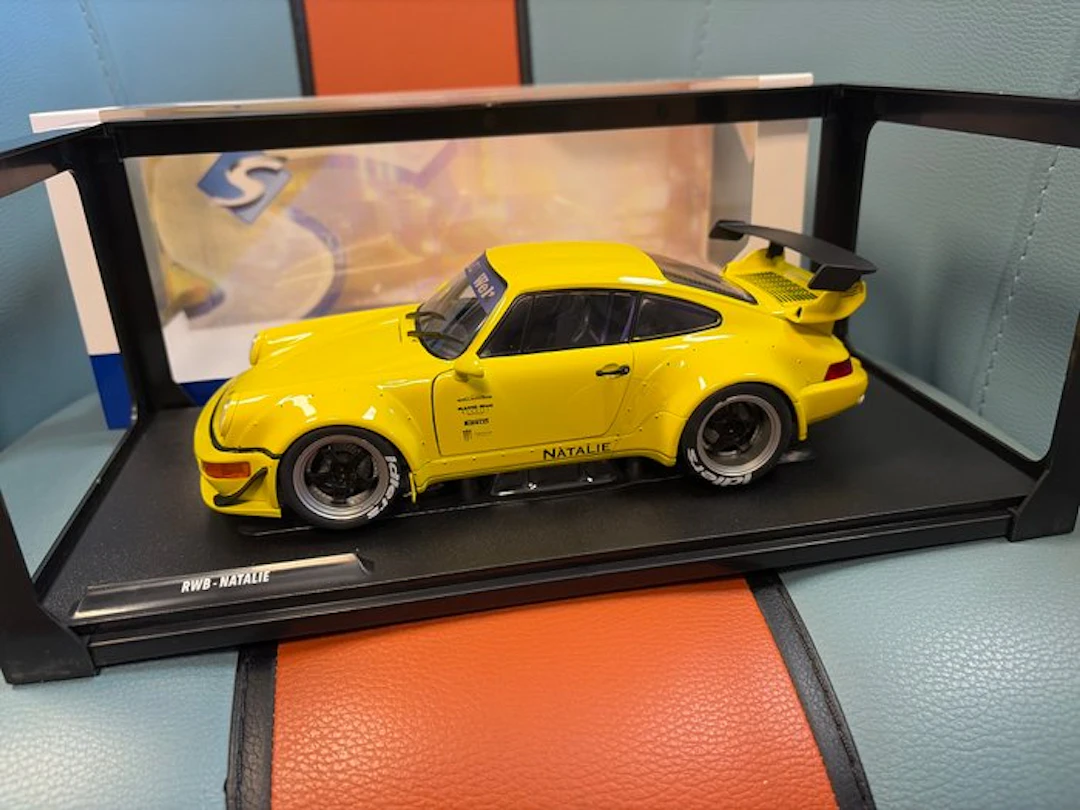 Solido 1:18 - Model race car - Porsche 911 RWB KS-R by...