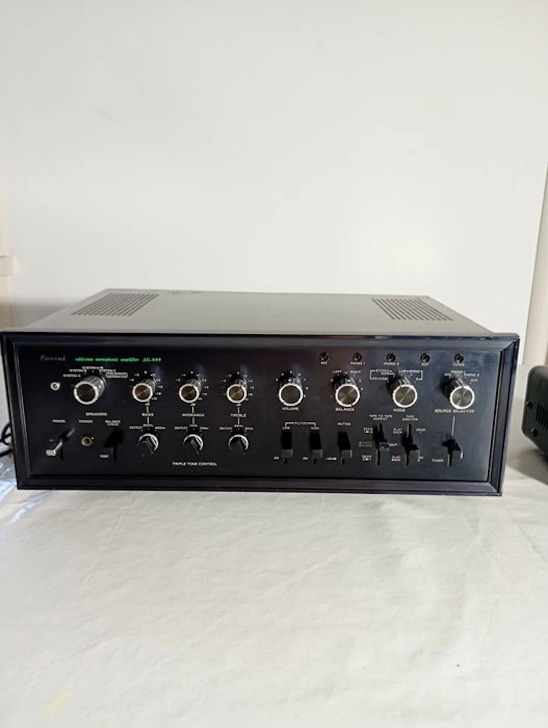 Sansui - AU-999 Solid state integrated amplifier