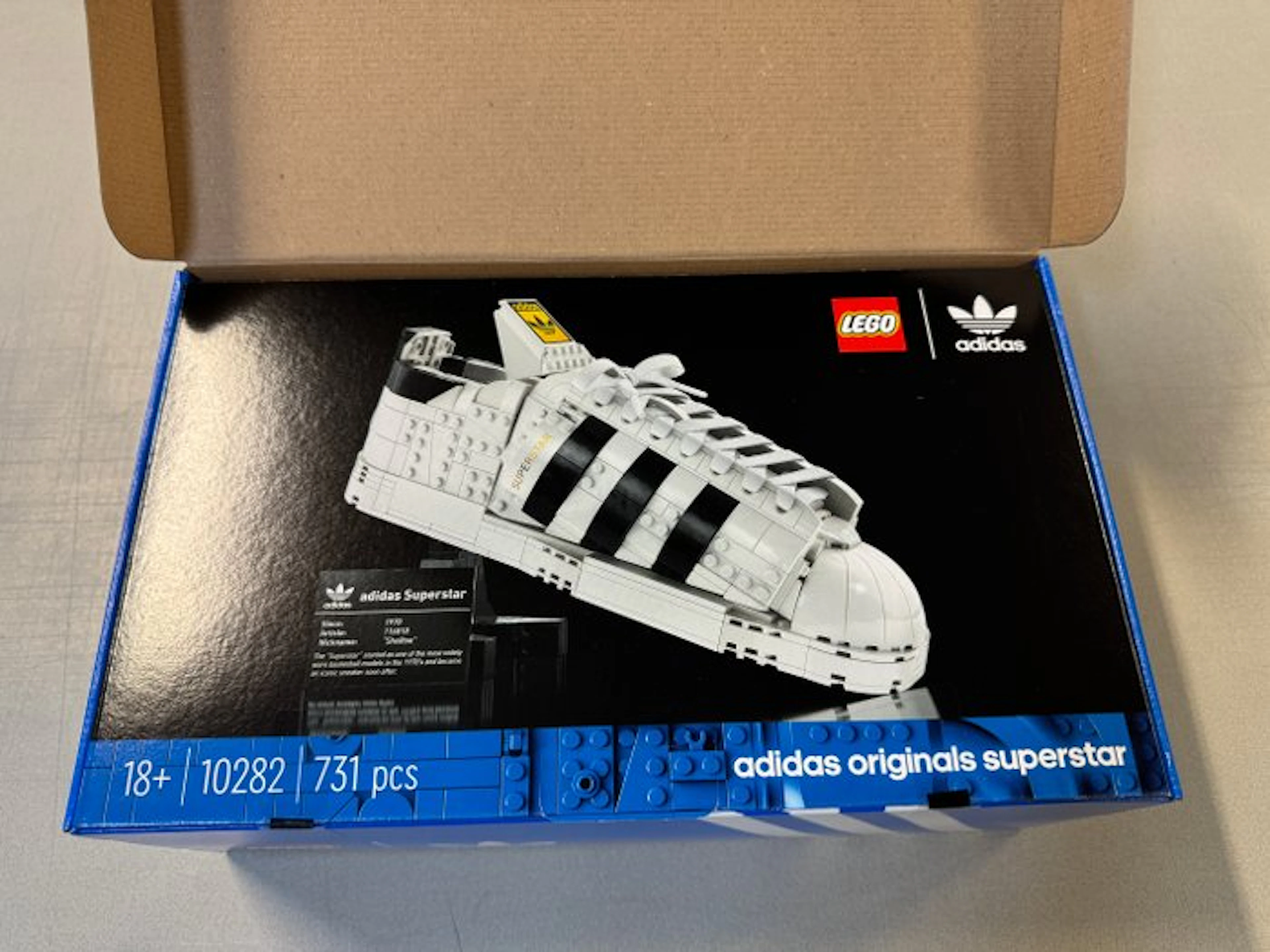 LEGO Set - 10282 - Icons - Adidas Originals Superstar