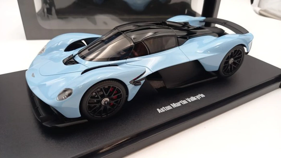 GT Spirit 1:18 - Model car - Aston Martin Valkyrie 2021 - (cod.B32)