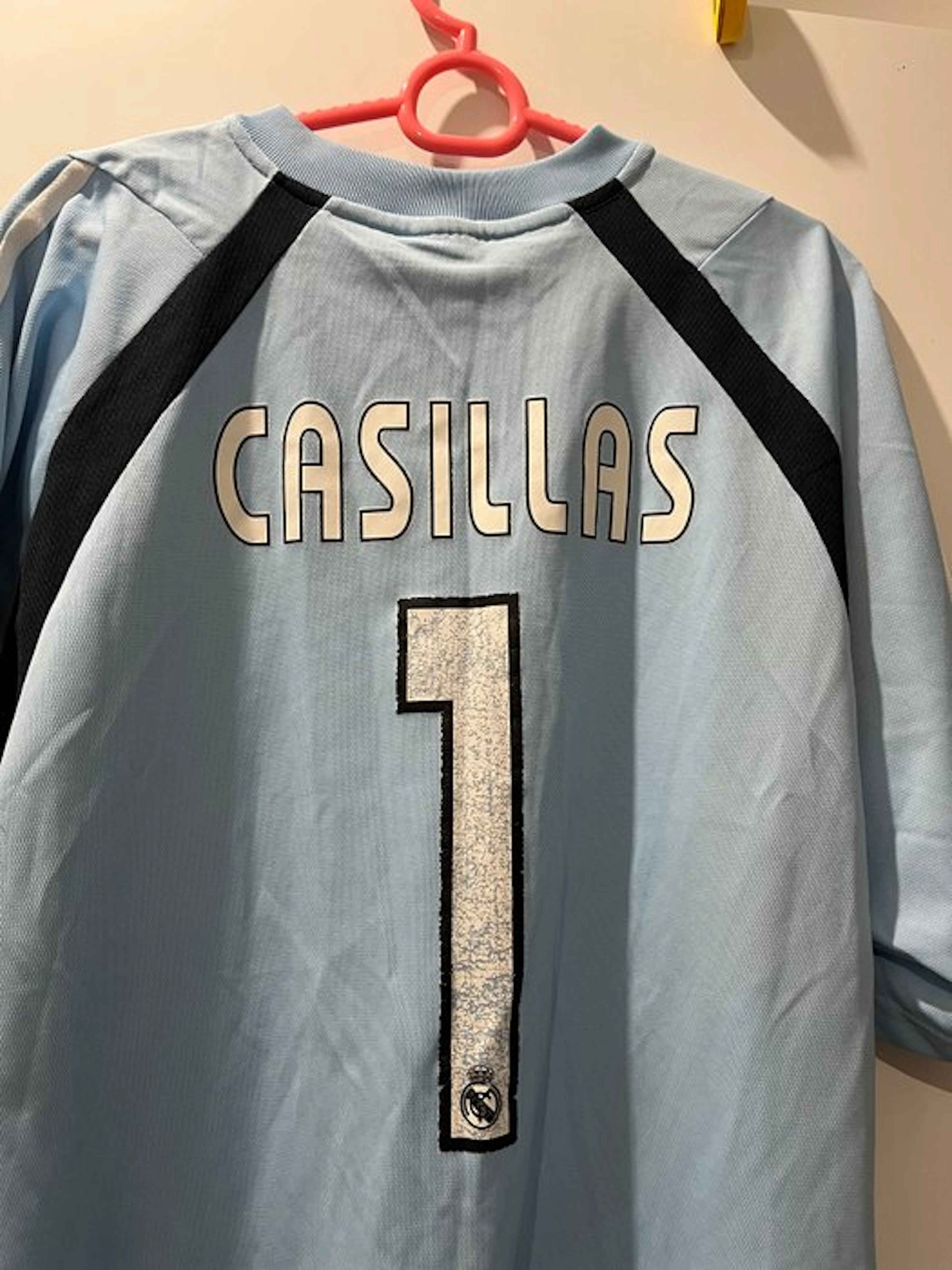 Real Madrid - Iker Casillas - 2003 - Football jersey
