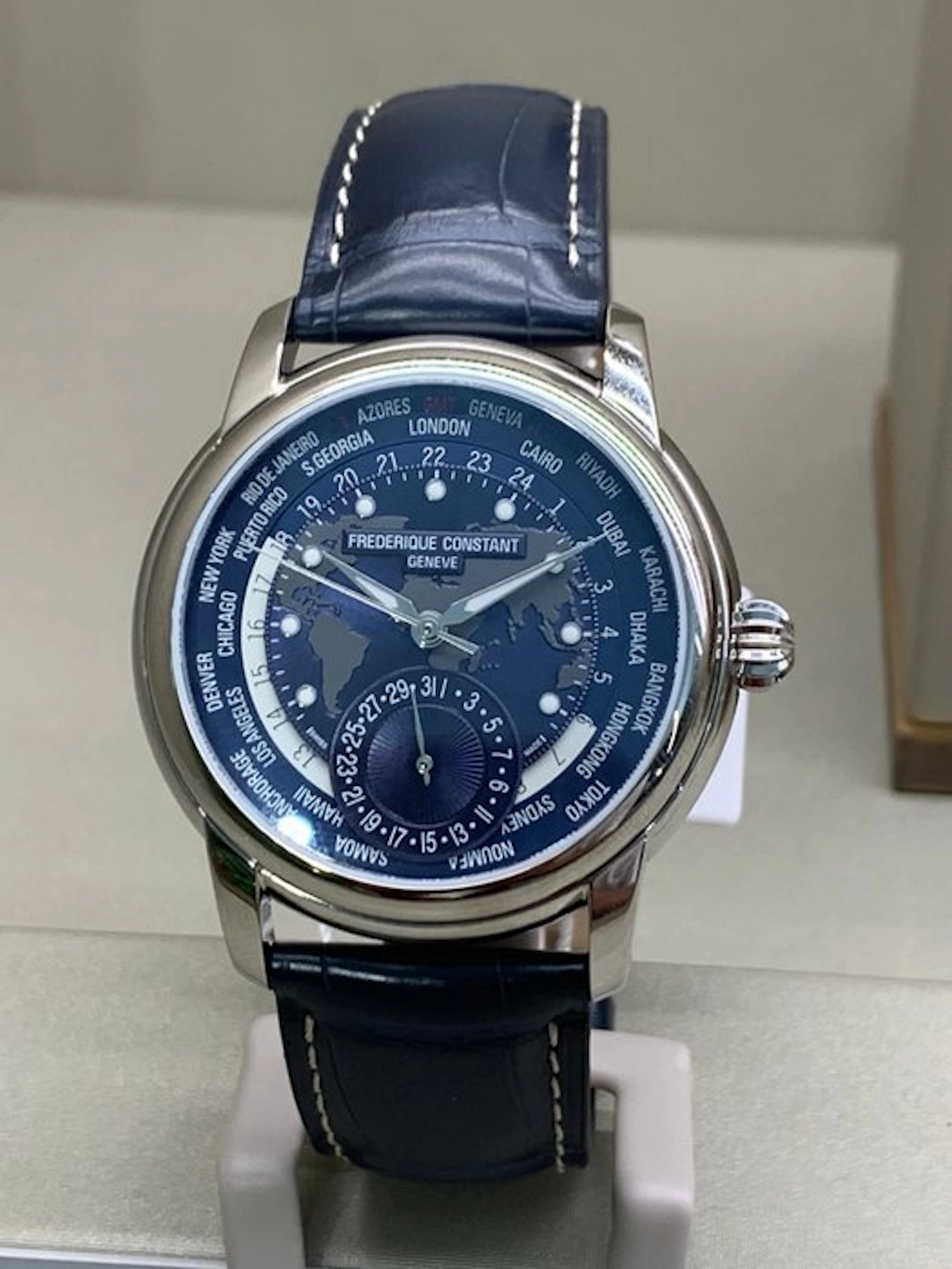 Frédérique Constant - Worldtimer Blue FC-718NWM4H6...