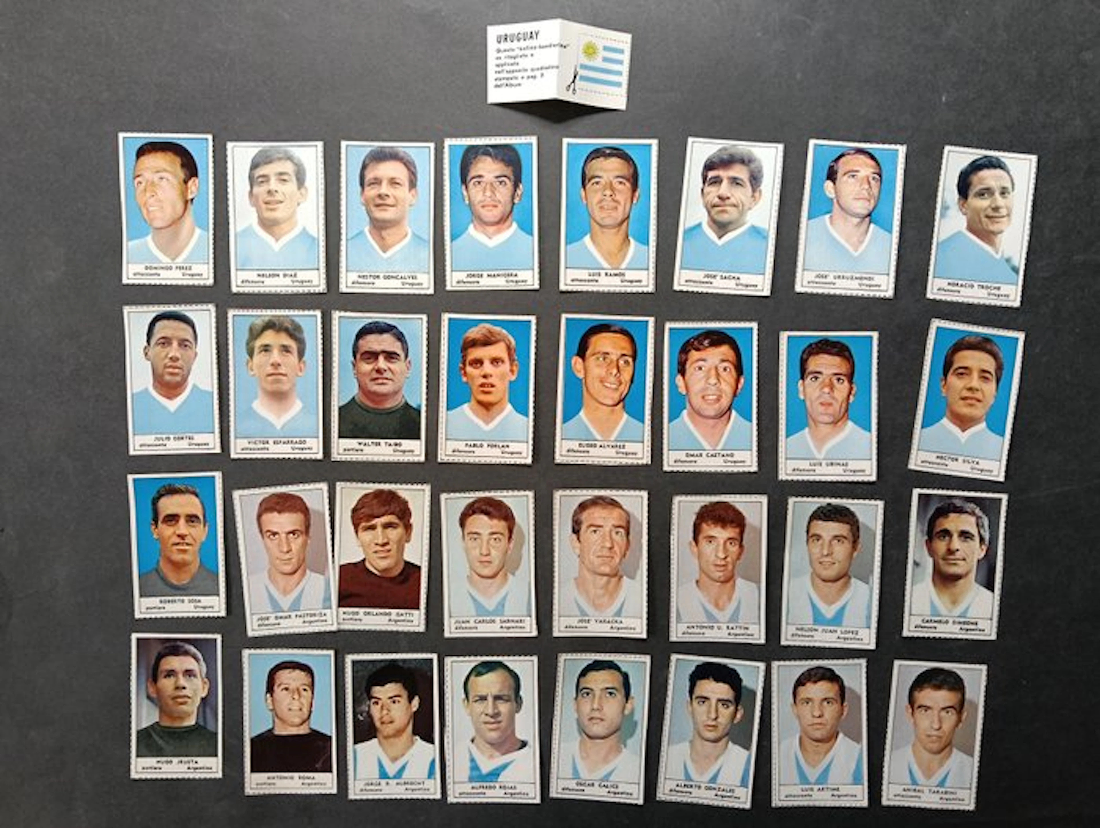 Calciatori Tempo England ’66 33 Figurine Uruguay e...