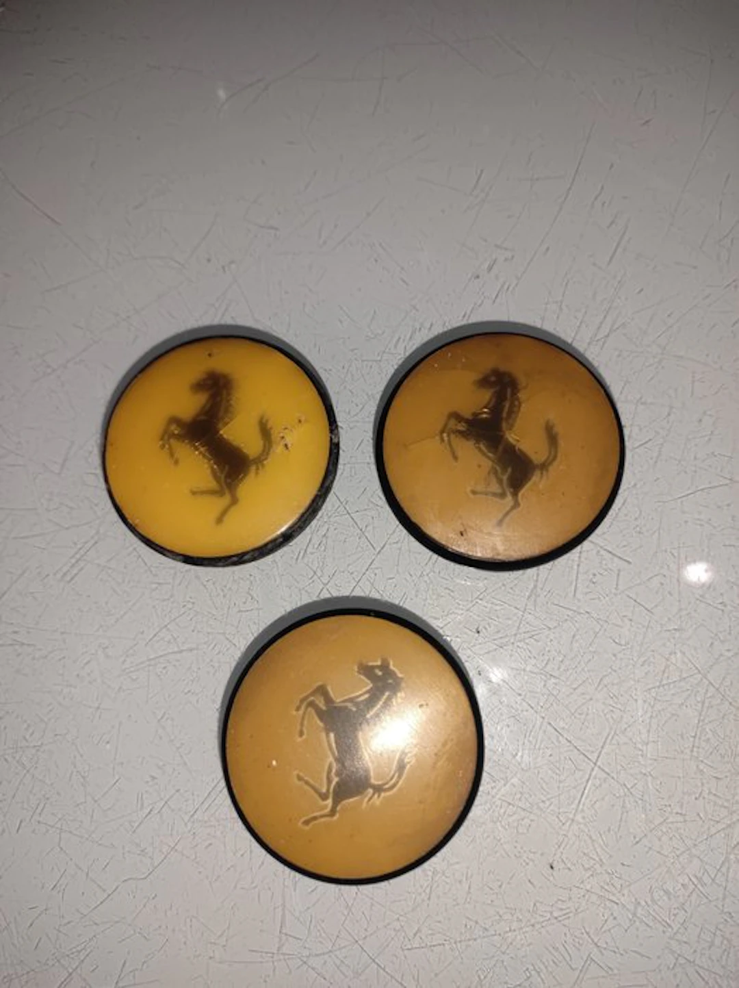 Ferrari Original wheel caps 1980s-1990s - Ferrari