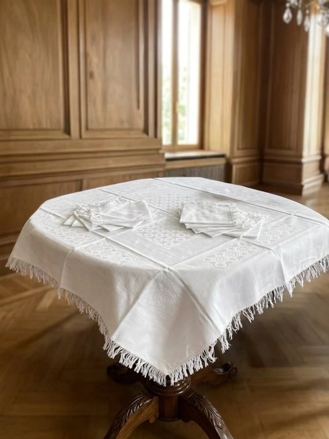 Tablecloth (13) - 110 cm - 110 cm - Damascened Tea Set