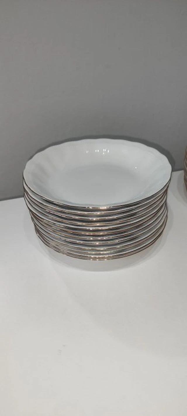 Hutschenreuther - Table service for 12 (49) - Porcelain