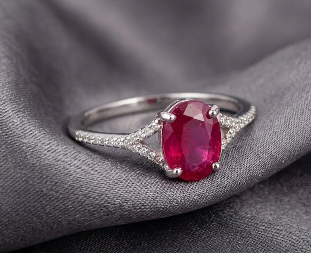 No reserve price - Ring Silver - 1.56ct. tw. Ruby - Diamond