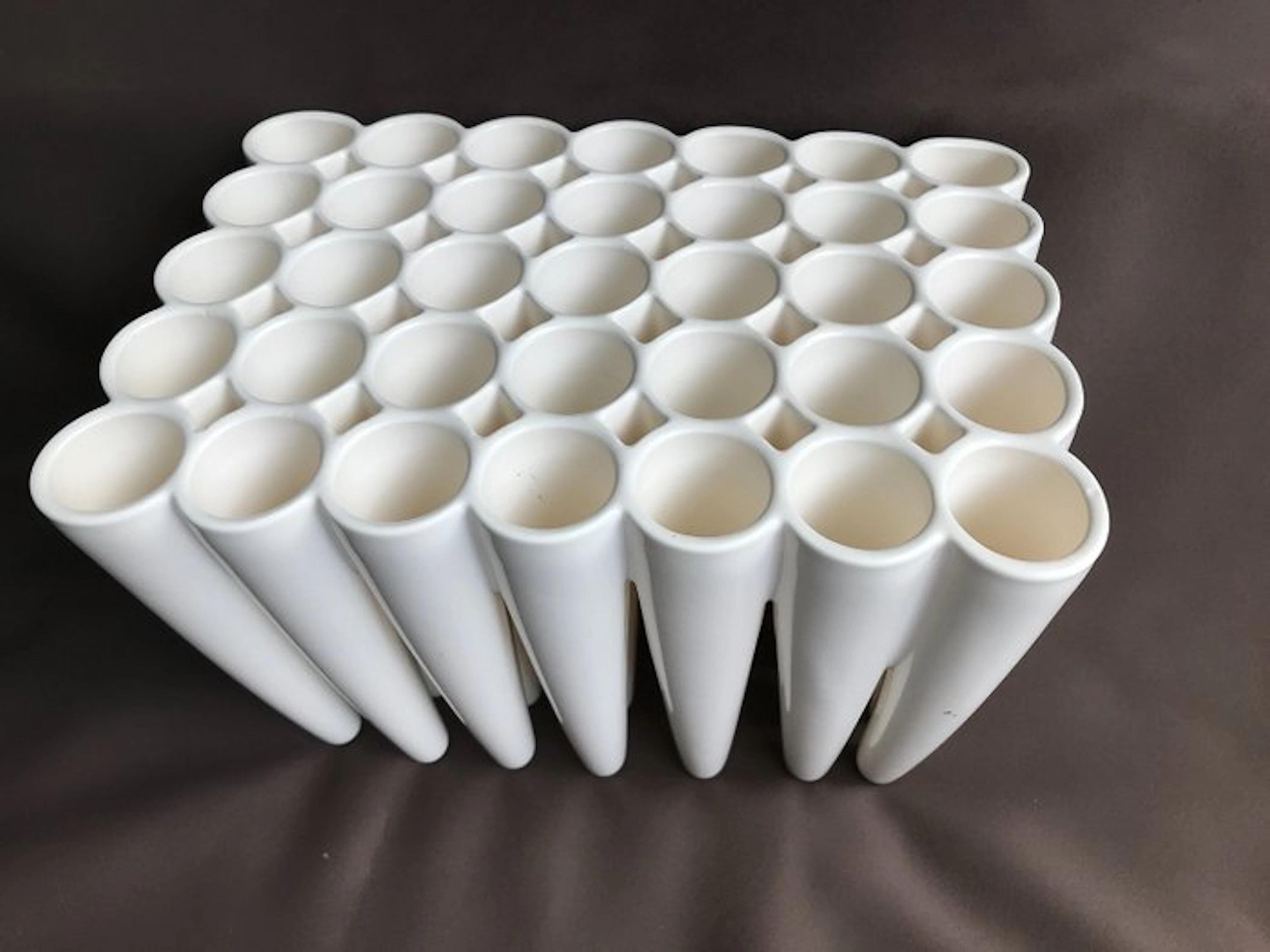 laurens van Wieringen - Vase - plastic - Five by seven