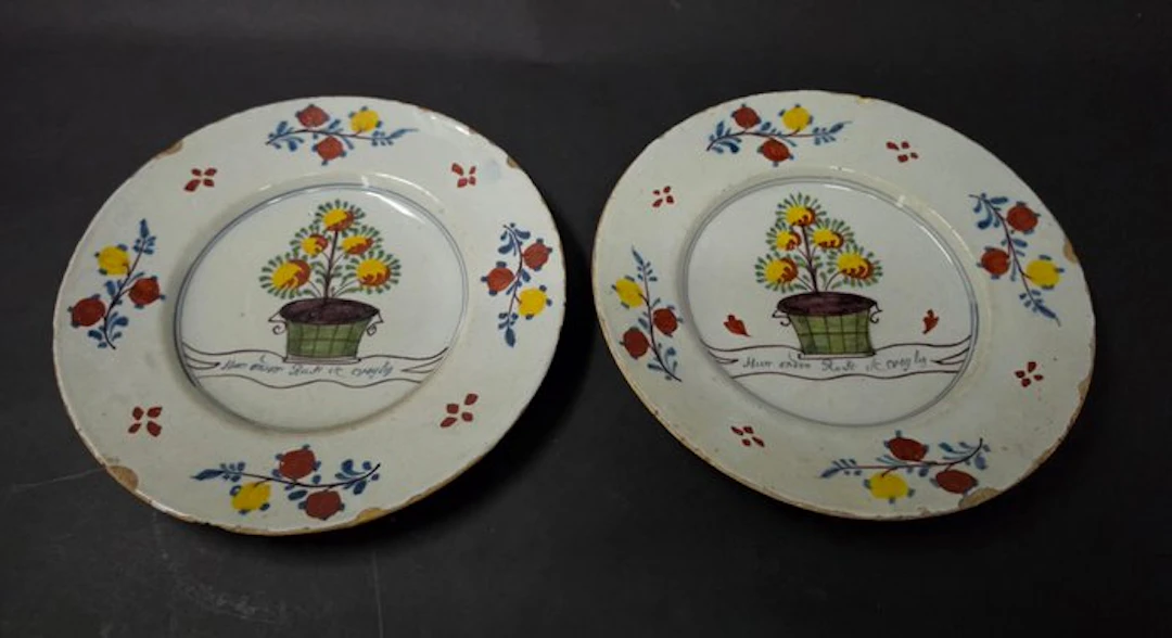 Plate (2) - Pottery - Willem van Oranje plates