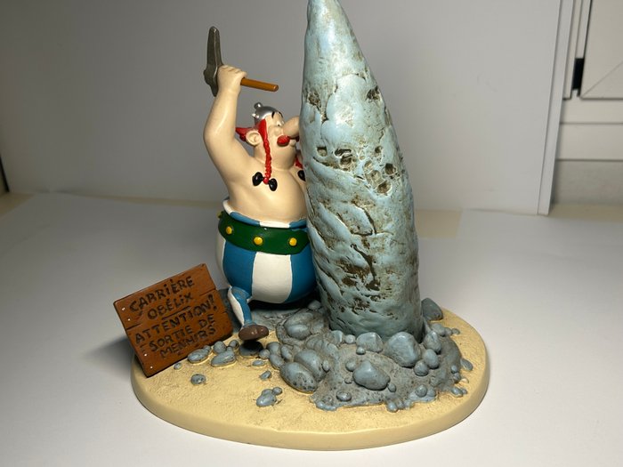 Figurine Pixi Astérix & Obélix - Obélix Livreur De Menhirs - édition 150 Exemplaires