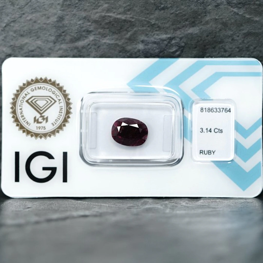 1 pcs Red Ruby - 3.14 ct - International Gemological Institute (IGI)
