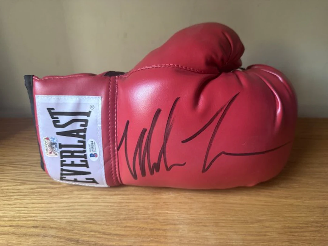 Boxing - Mike Tyson - Boxing glove