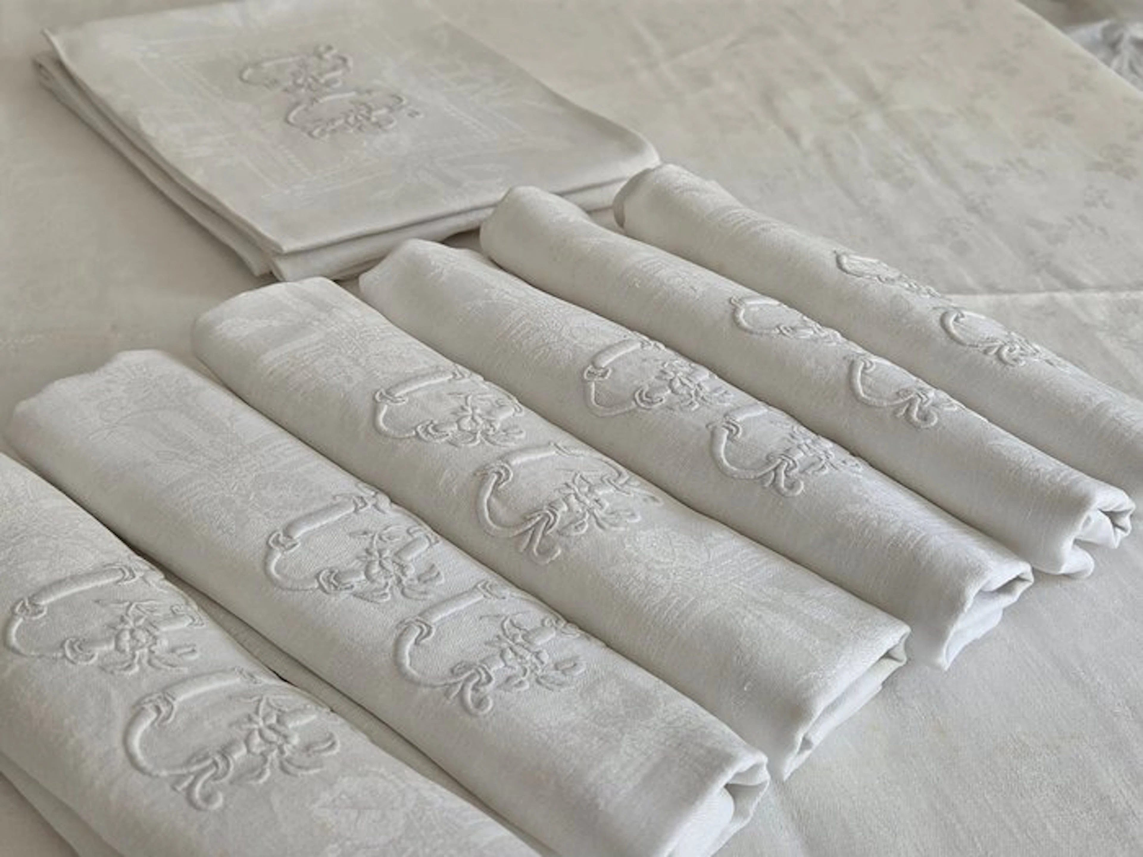 DO - Tablecloth (11) - 233 cm - 166 cm