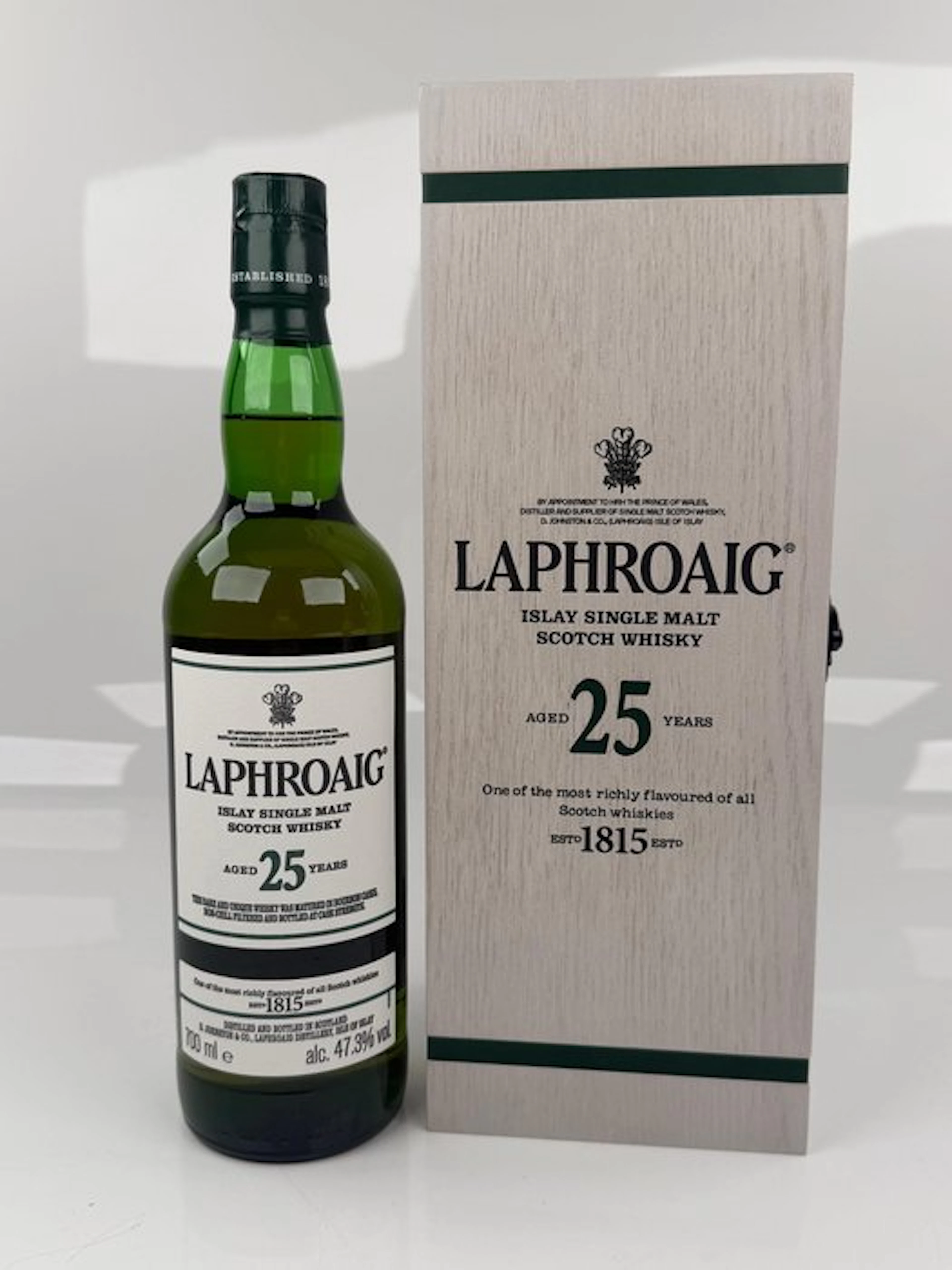 Laphroaig 25 years old Cask Strength - b. 2023 - 70cl