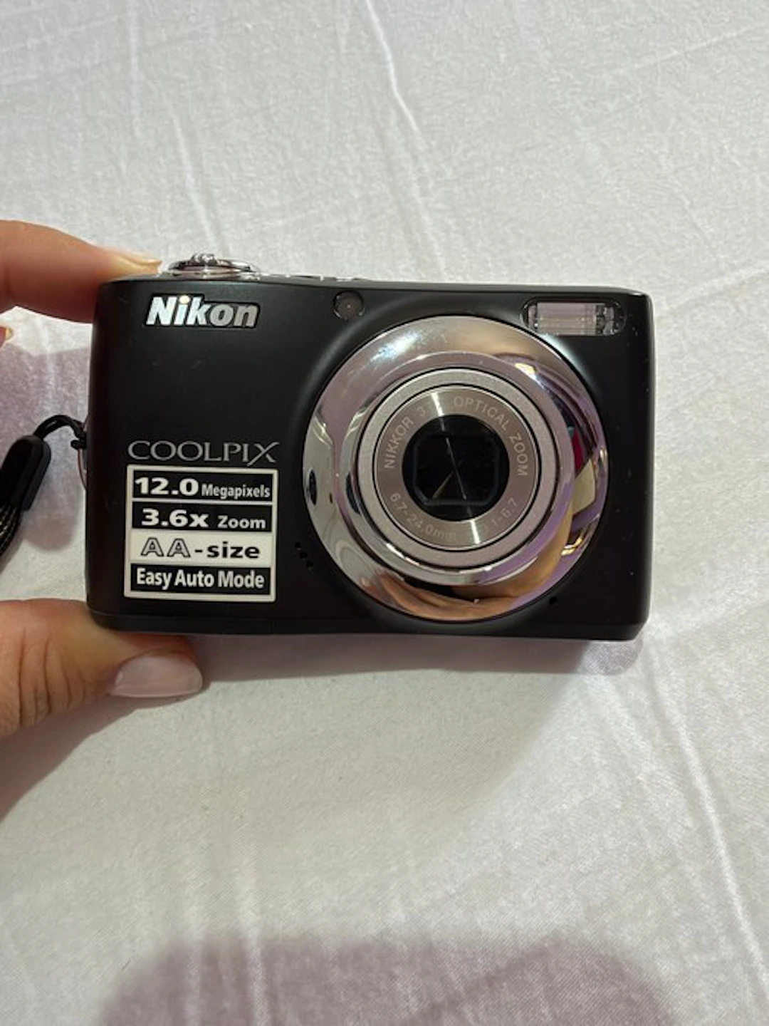 Nikon COOLPIX L12 Digital compact camera