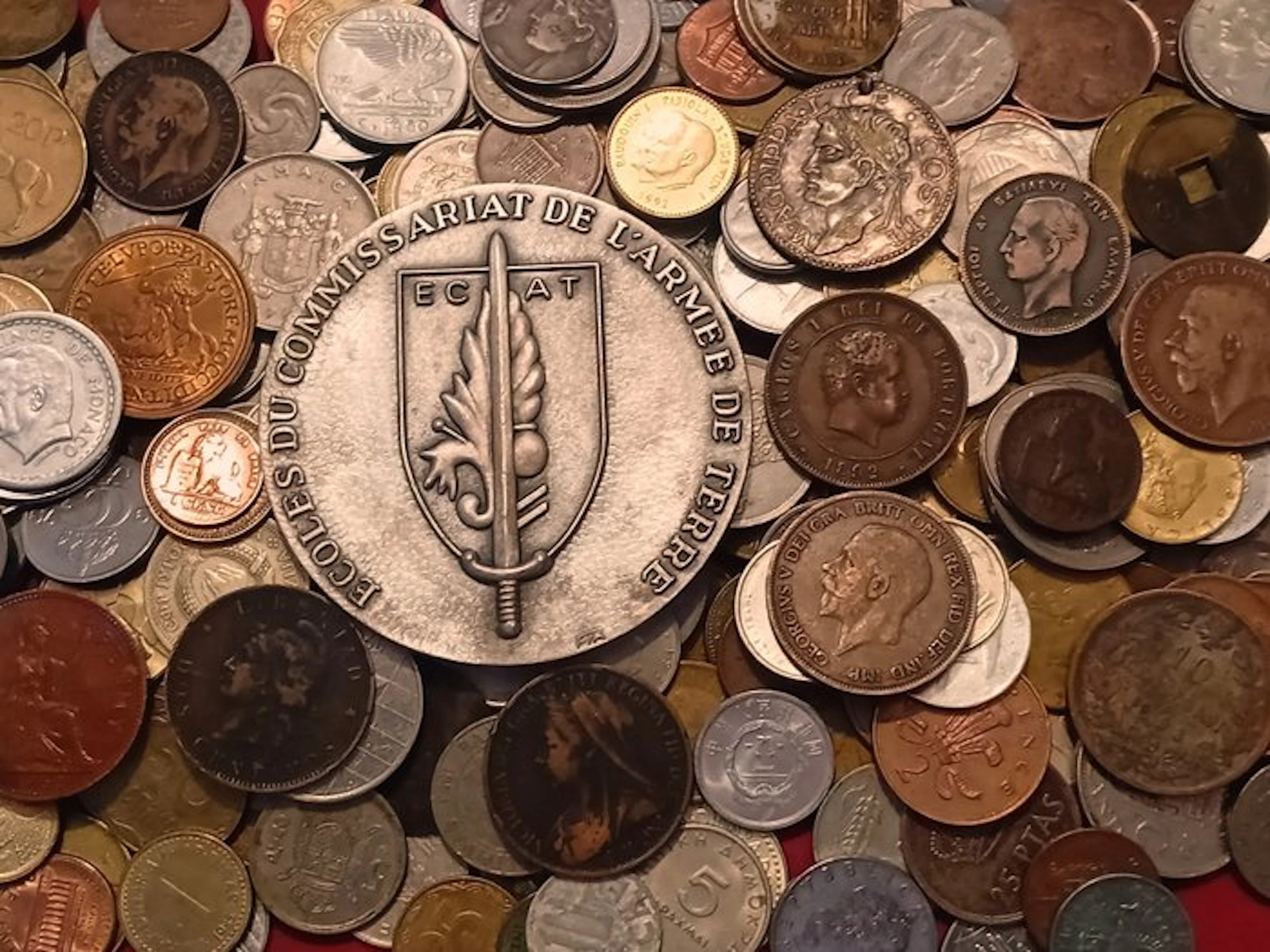 World. Large lot of World Coins, 1800 to présent. (No reserve price)