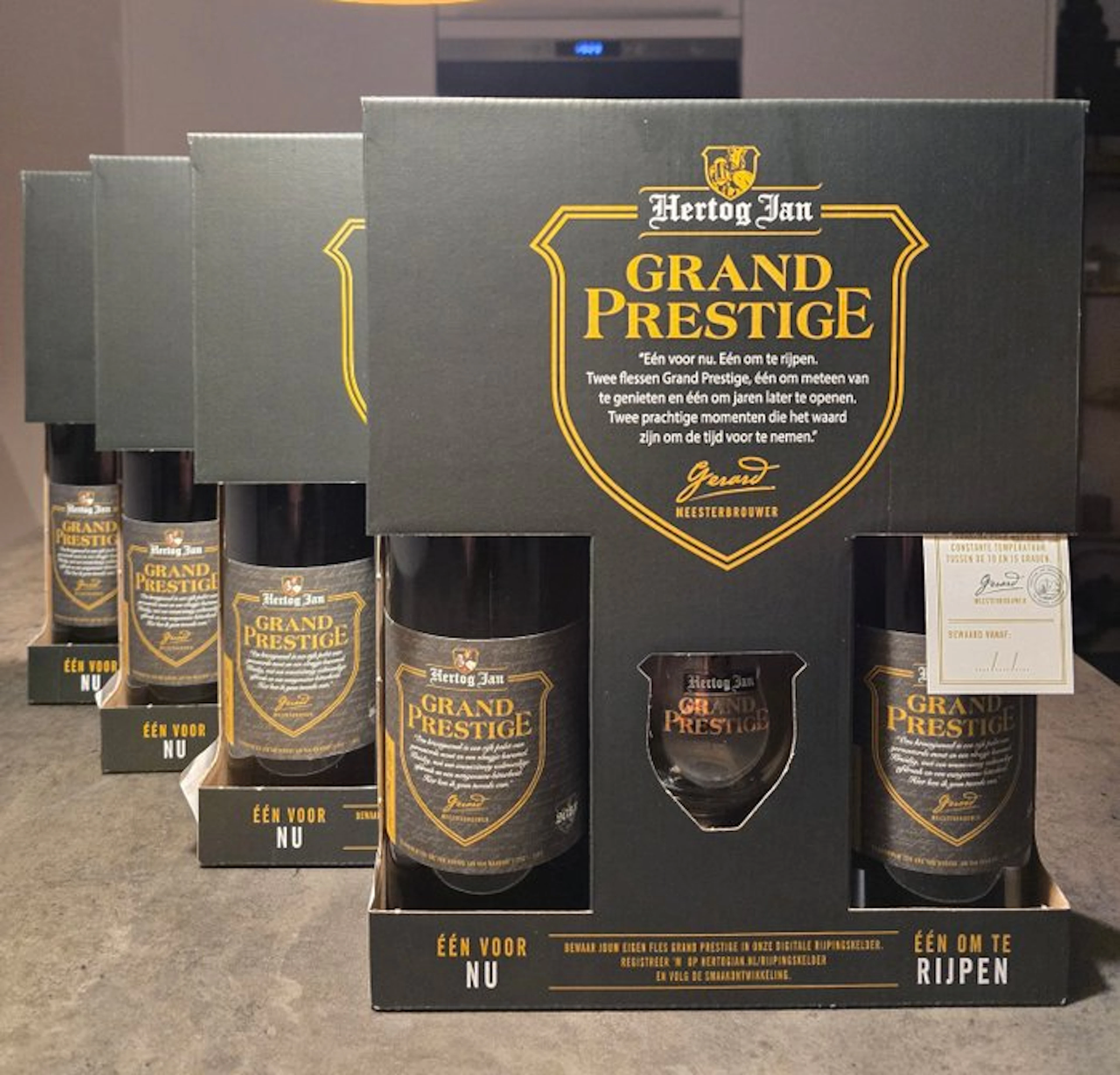 Hertog Jan - Grand Prestige - 4 Gift Sets - including glass - 75cl - 8 bottles