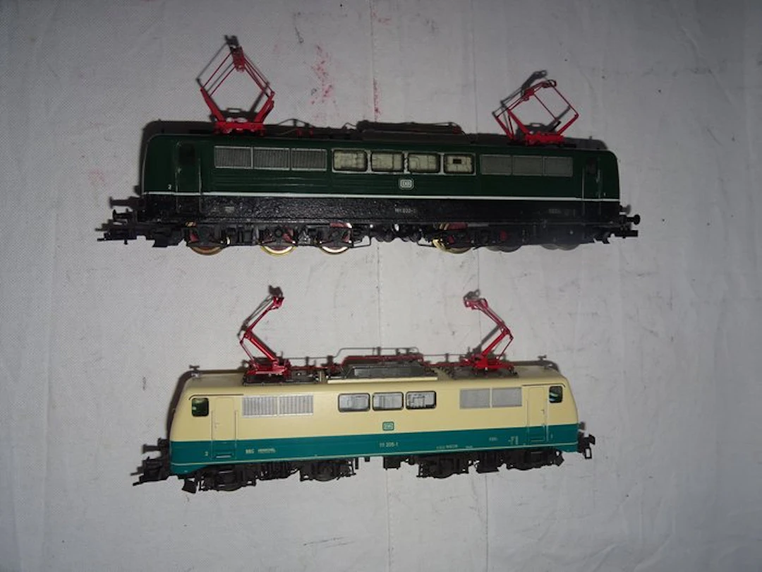 Fleischmann N - Steam locomotive with tender (2) - Two locomotive hobbyist lot