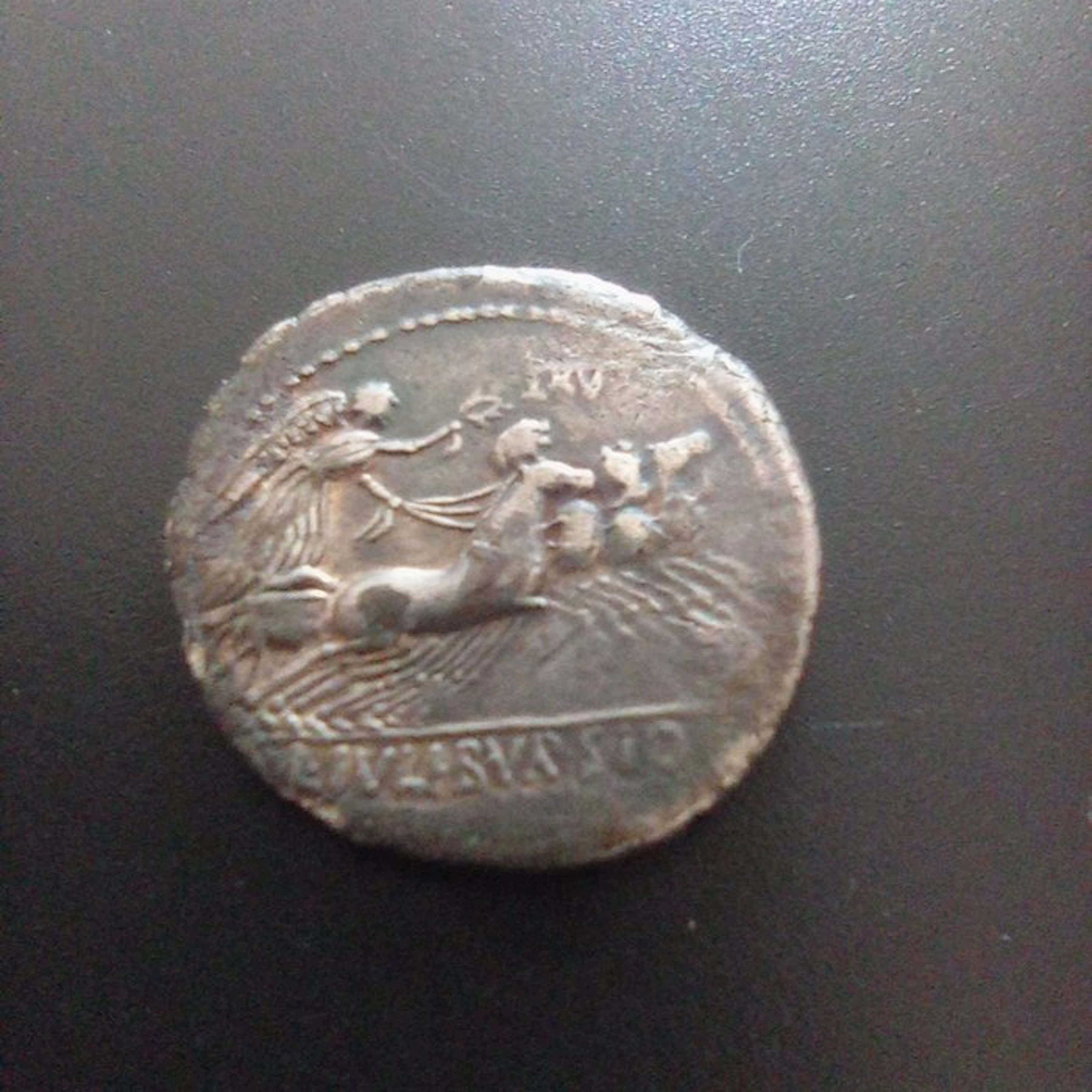 Roman Republic. L. Julius Bursio, 85 BC. Denarius