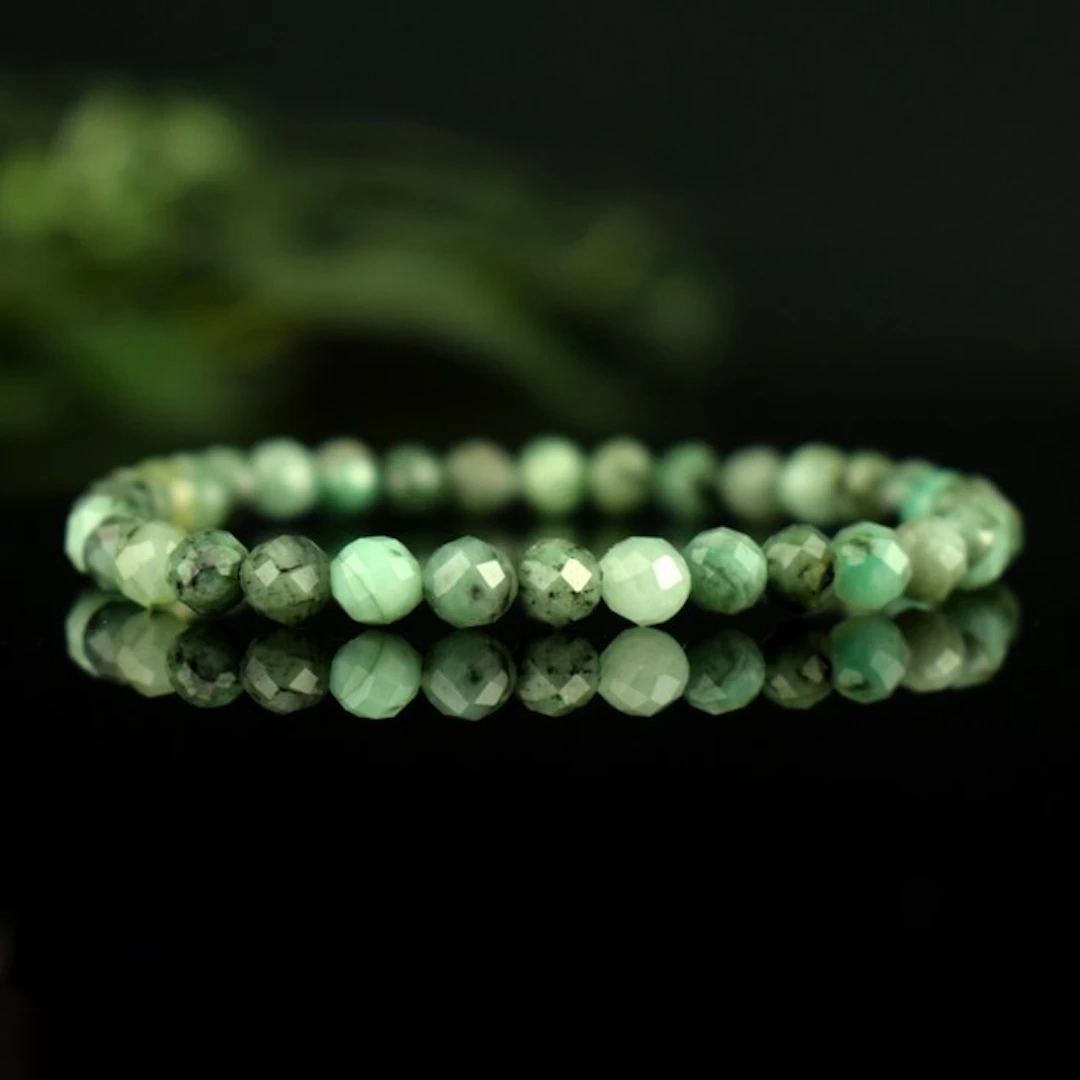 Natural emerald - beautiful quality without treatment...