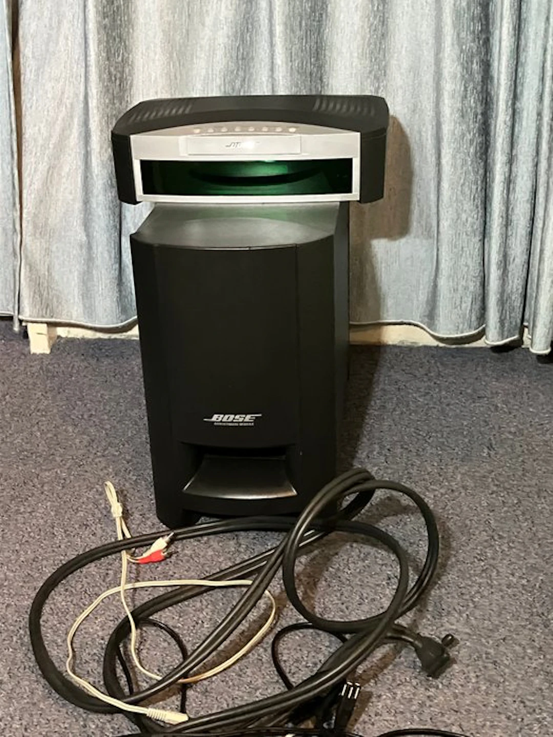 Bose - 3·2·1® / AV3-2-1 Media Center / Powered Subwoofer Subwoofer speaker set