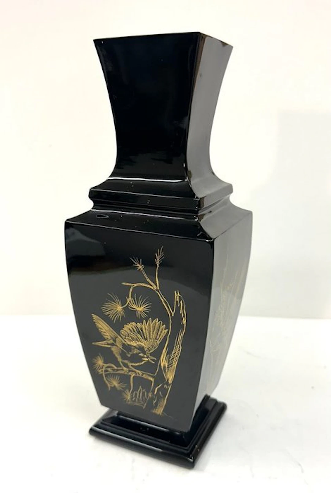Baccarat - Vase - Crystal - Pearl Vase - Black Crystal