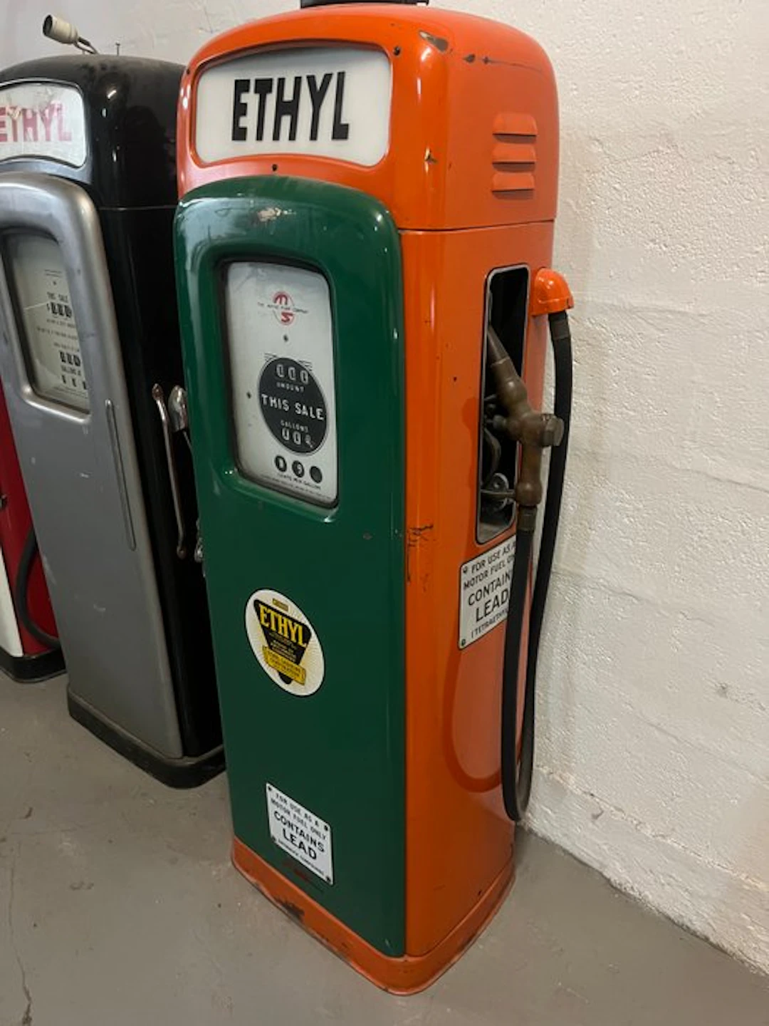 Petrol pump (1) - Martín & Schwartz - Surtidor de...