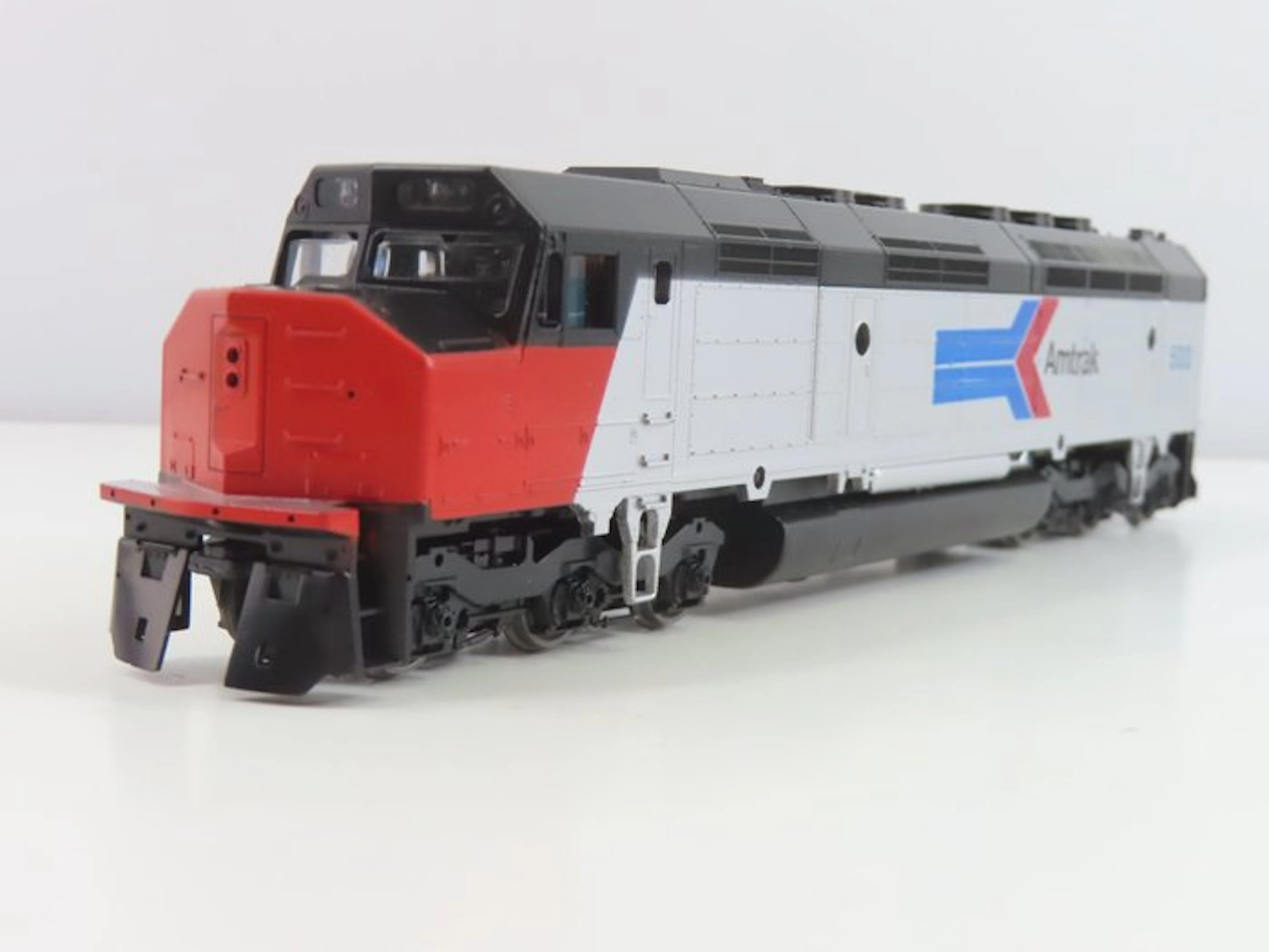 Athearn H0 - 3624 - Diesel locomotive (1) - EMD FP45 - Amtrak