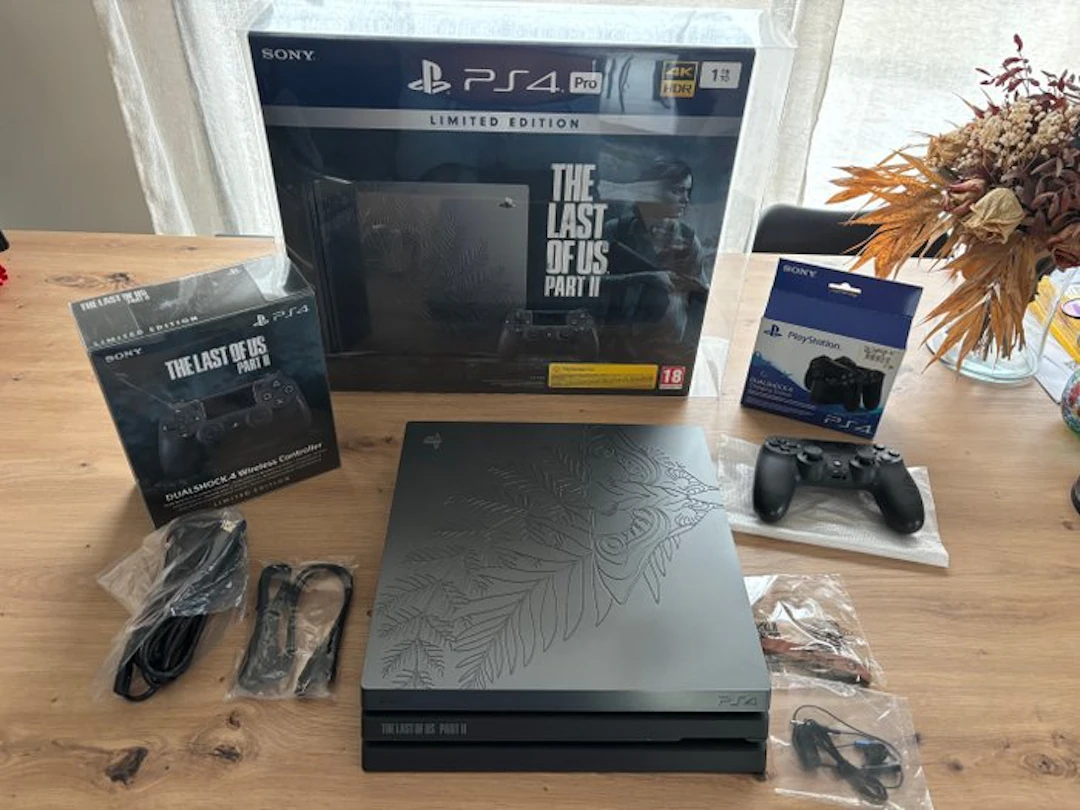 Sony - PlayStation 4 Pro - Rare PS4 Pro The Last of Us...