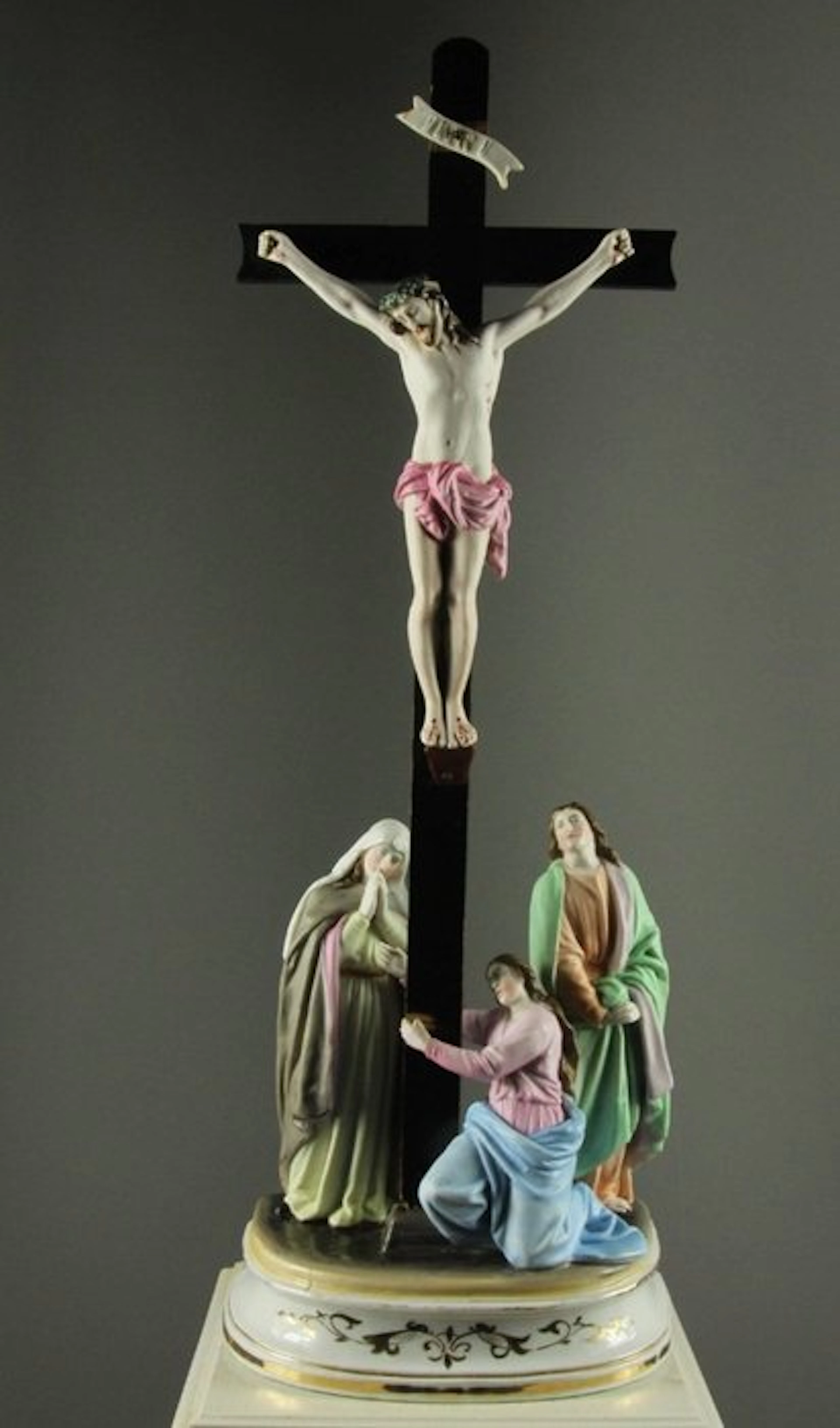 Sculpture, Kreuzigungs - Gruppe - 48 cm - Porcelain - 1900