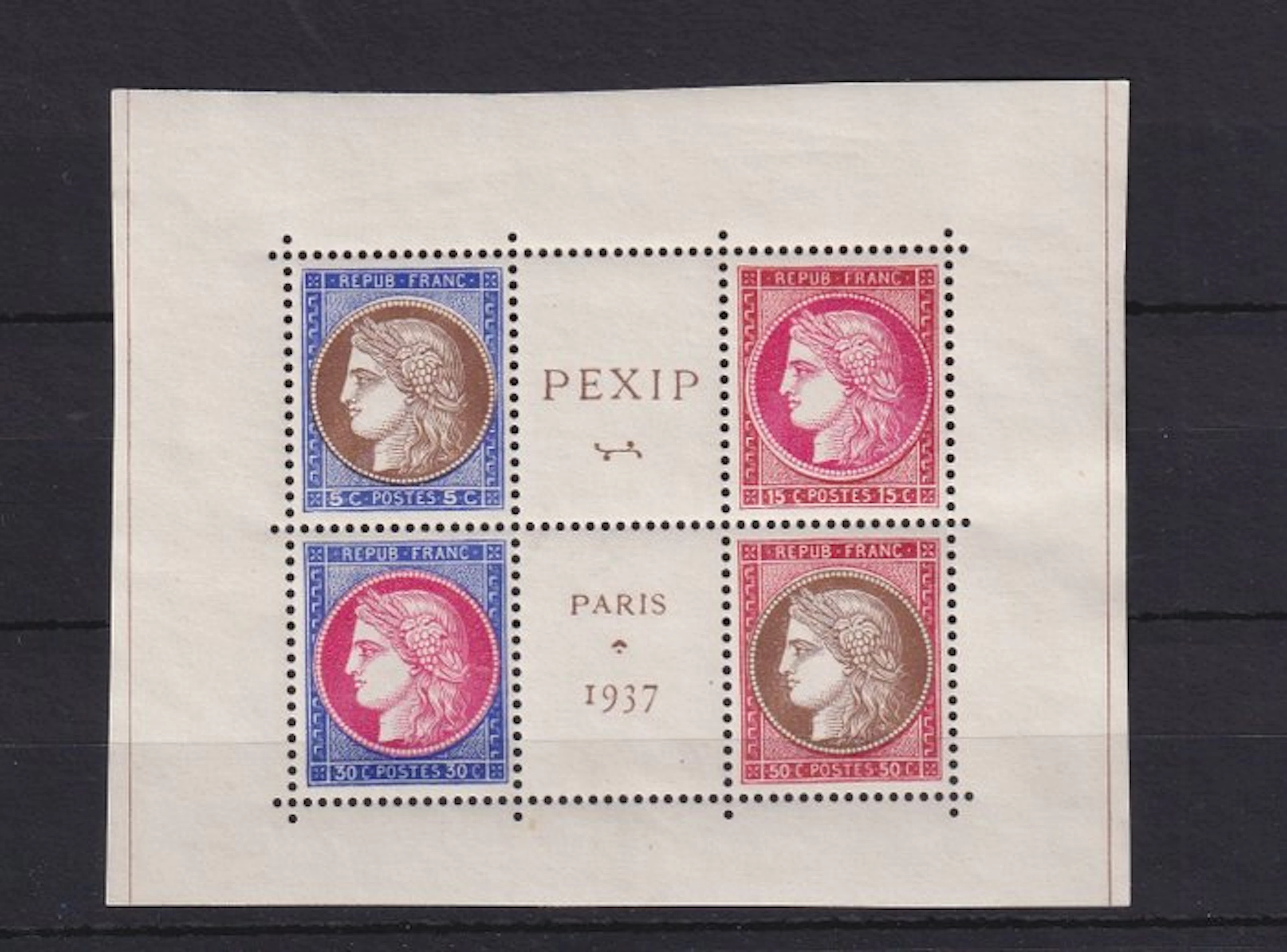 France 1937 - superbe coeur du Pexip - Yvert n°348/351