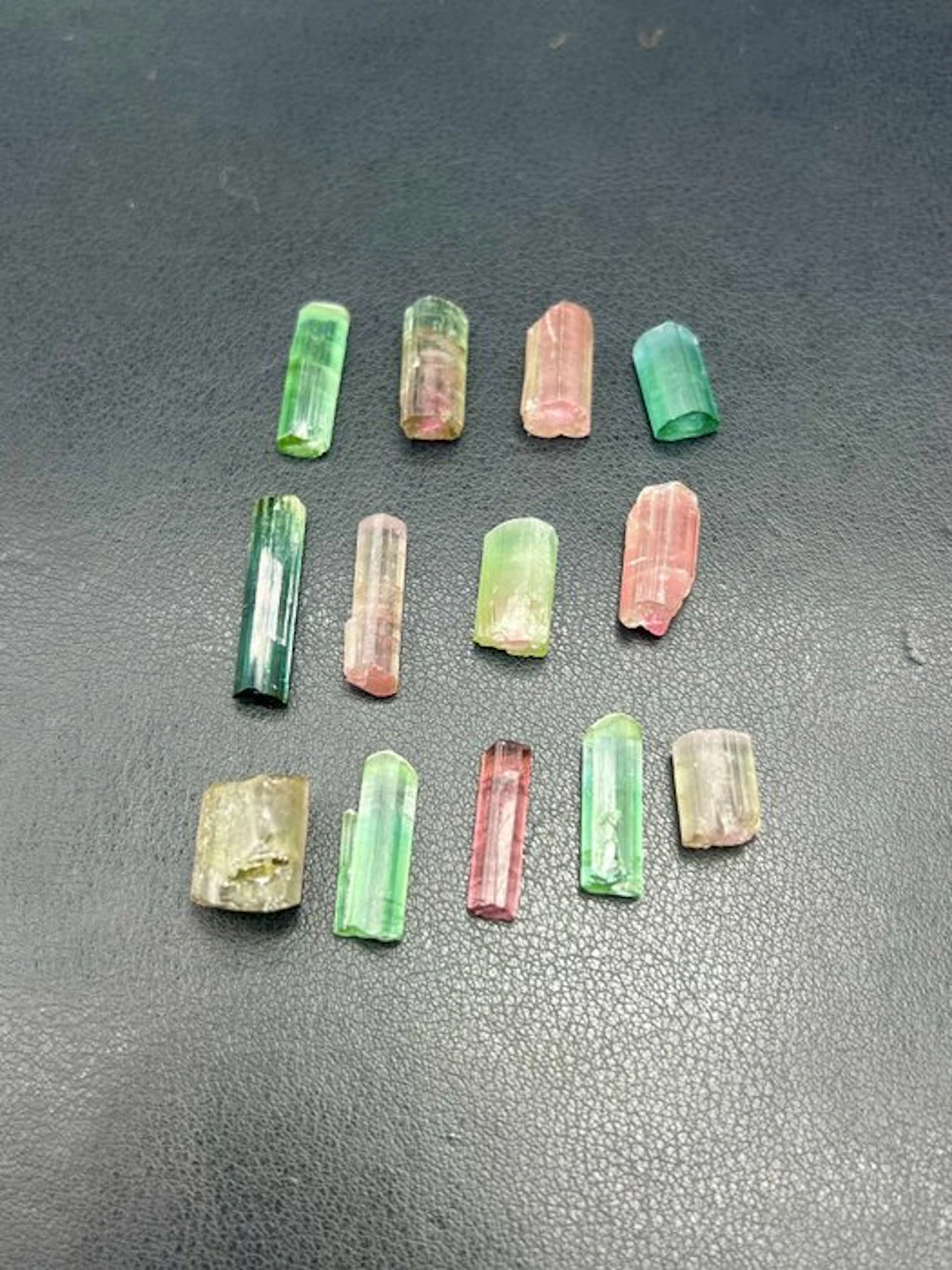 Bicolour tourmaline Crystals - Height: 22 mm - Width: 3 mm- 16 g - (1)