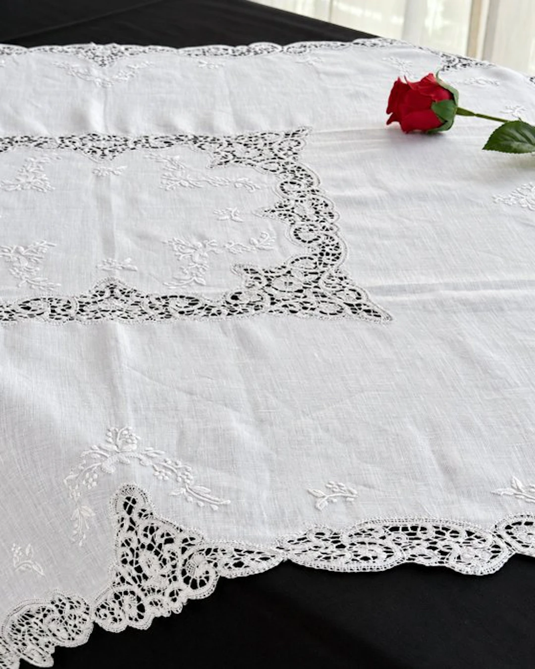Tablecloth (7) - 90 cm - 90 cm - Cantù lace linen tablecloth
